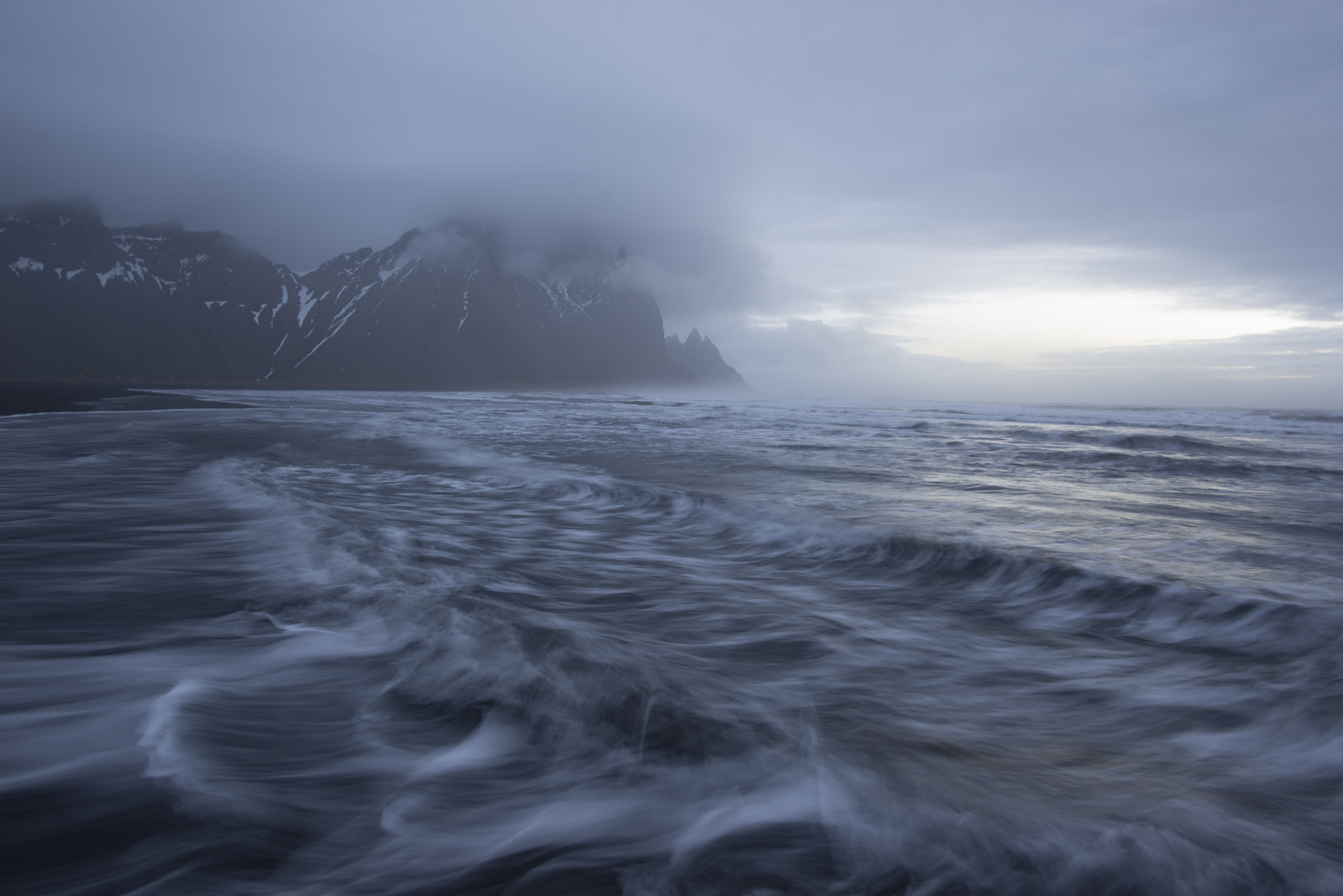 Nikon D600 + Nikon AF-S Nikkor 20mm F1.8G ED sample photo. Sunrise on the sea photography