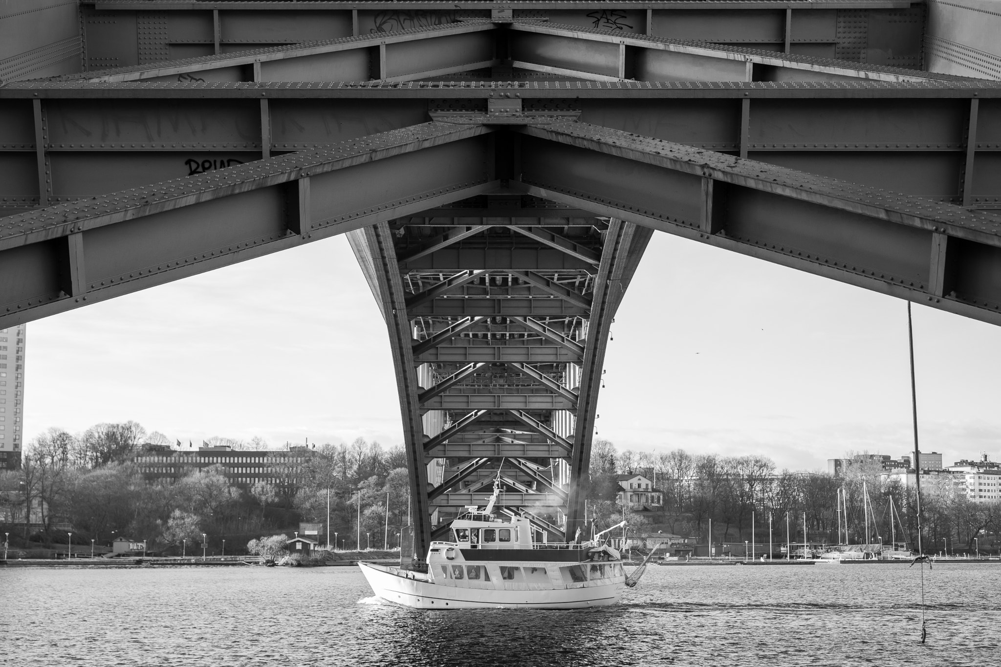 Canon EF 50mm F1.4 USM sample photo. Västerbron photography