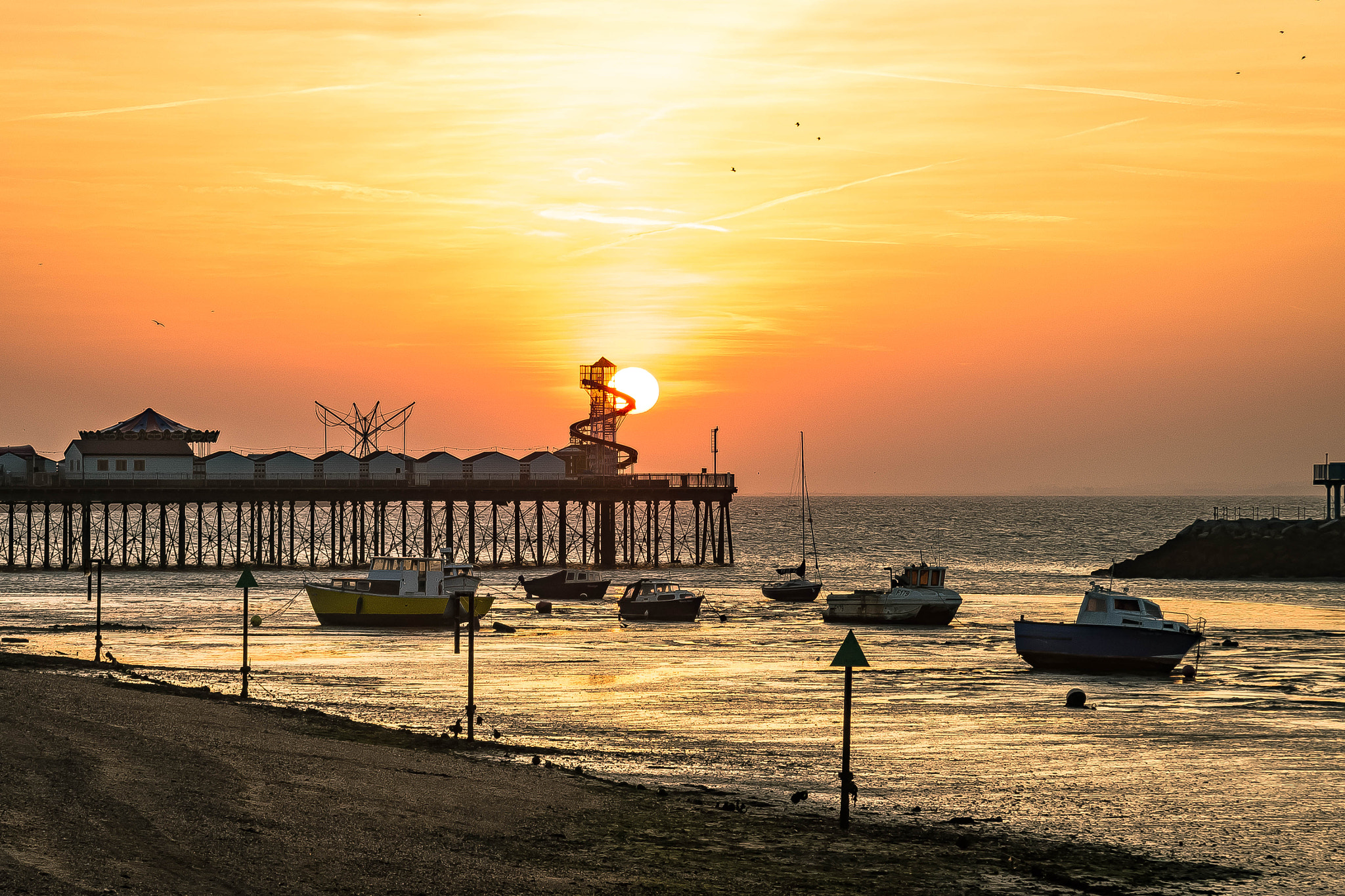Sony a99 II sample photo. Herne bay pier photography