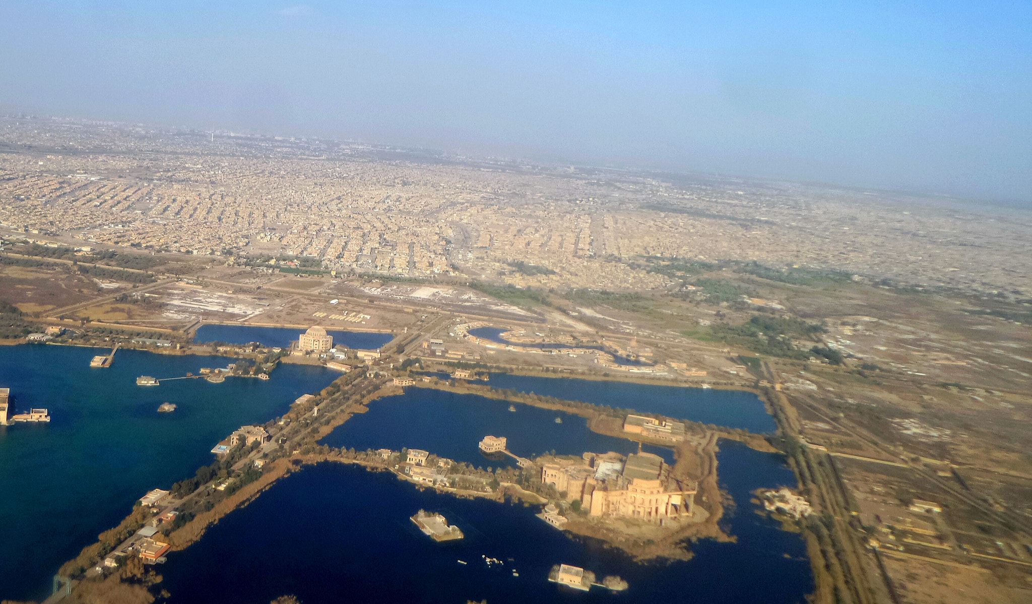 Samsung Galaxy K Zoom sample photo. Baghdad photography