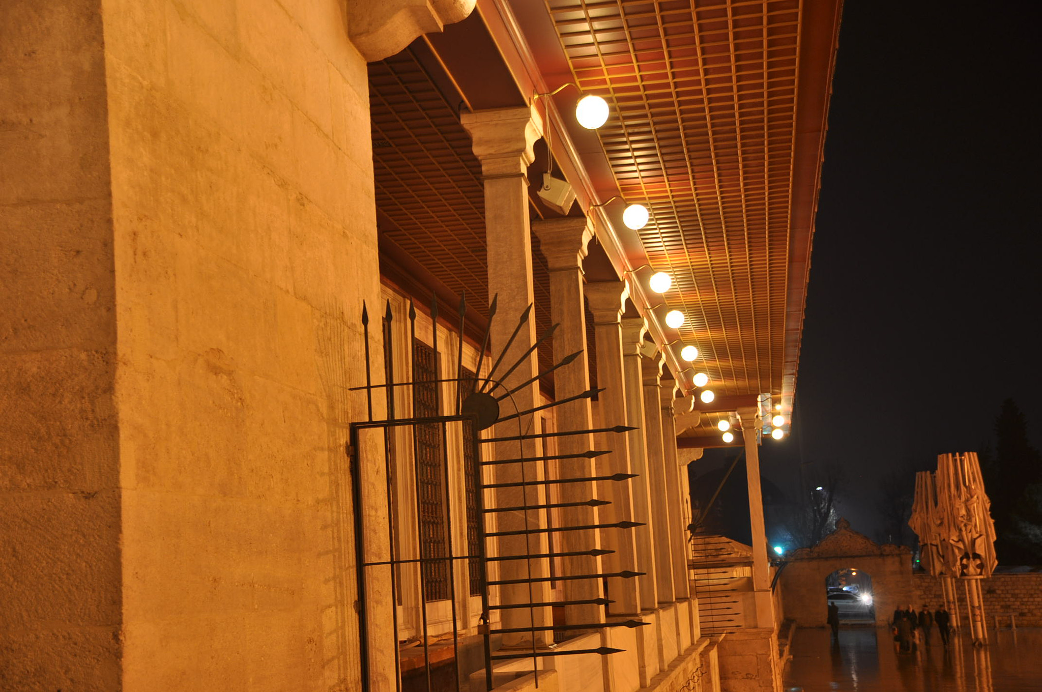Nikon D90 sample photo. Fatih mosque courtyard photography