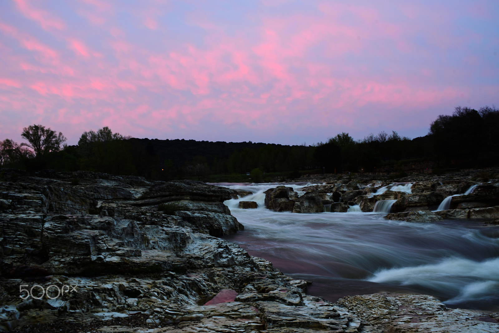 Nikon D750 + AF Zoom-Nikkor 35-105mm f/3.5-4.5 sample photo. La nuit tombe, cascades du sautadet photography