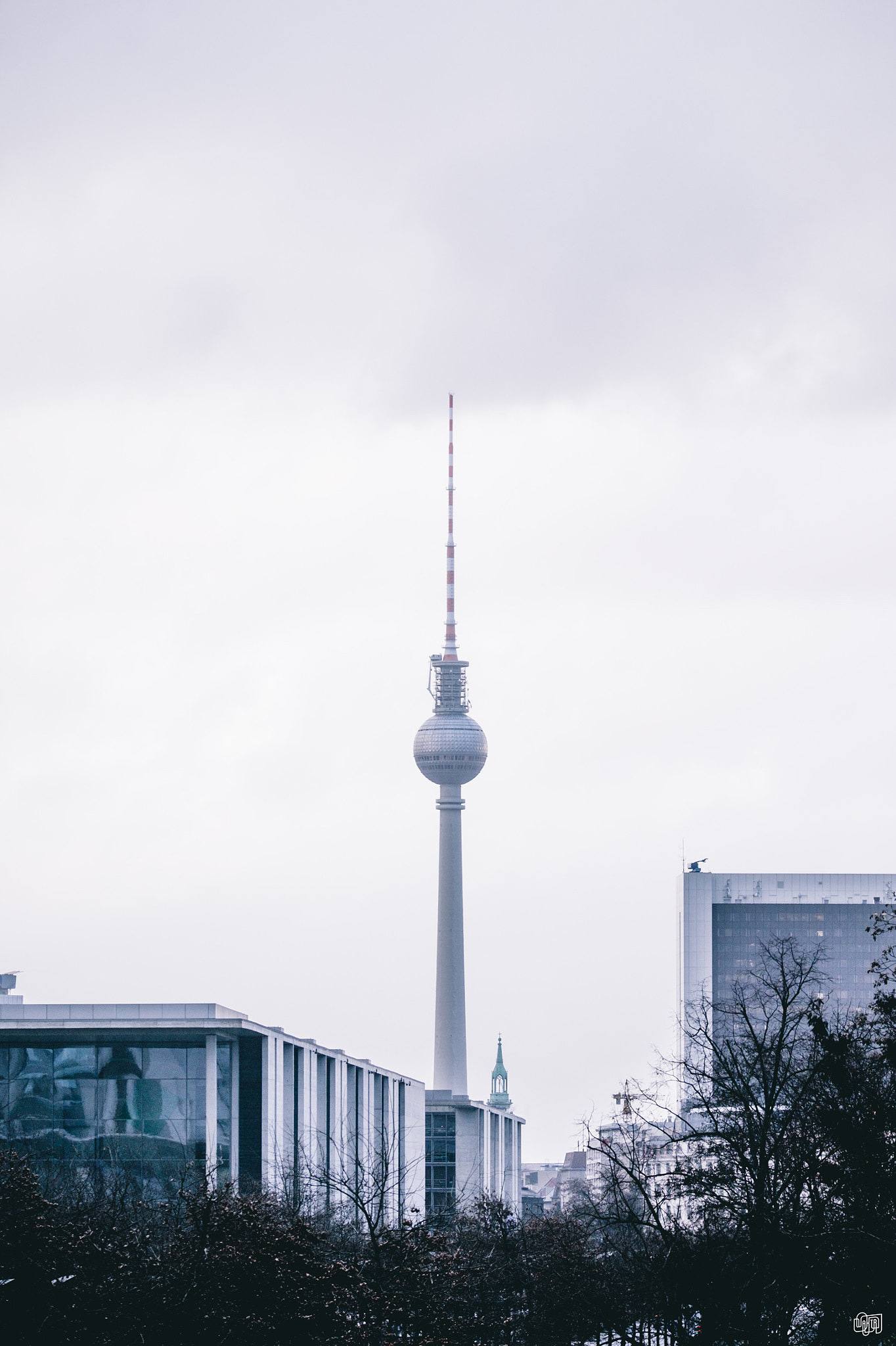 Fujifilm X-E2 + Fujifilm XF 55-200mm F3.5-4.8 R LM OIS sample photo. Welcome to berlin photography