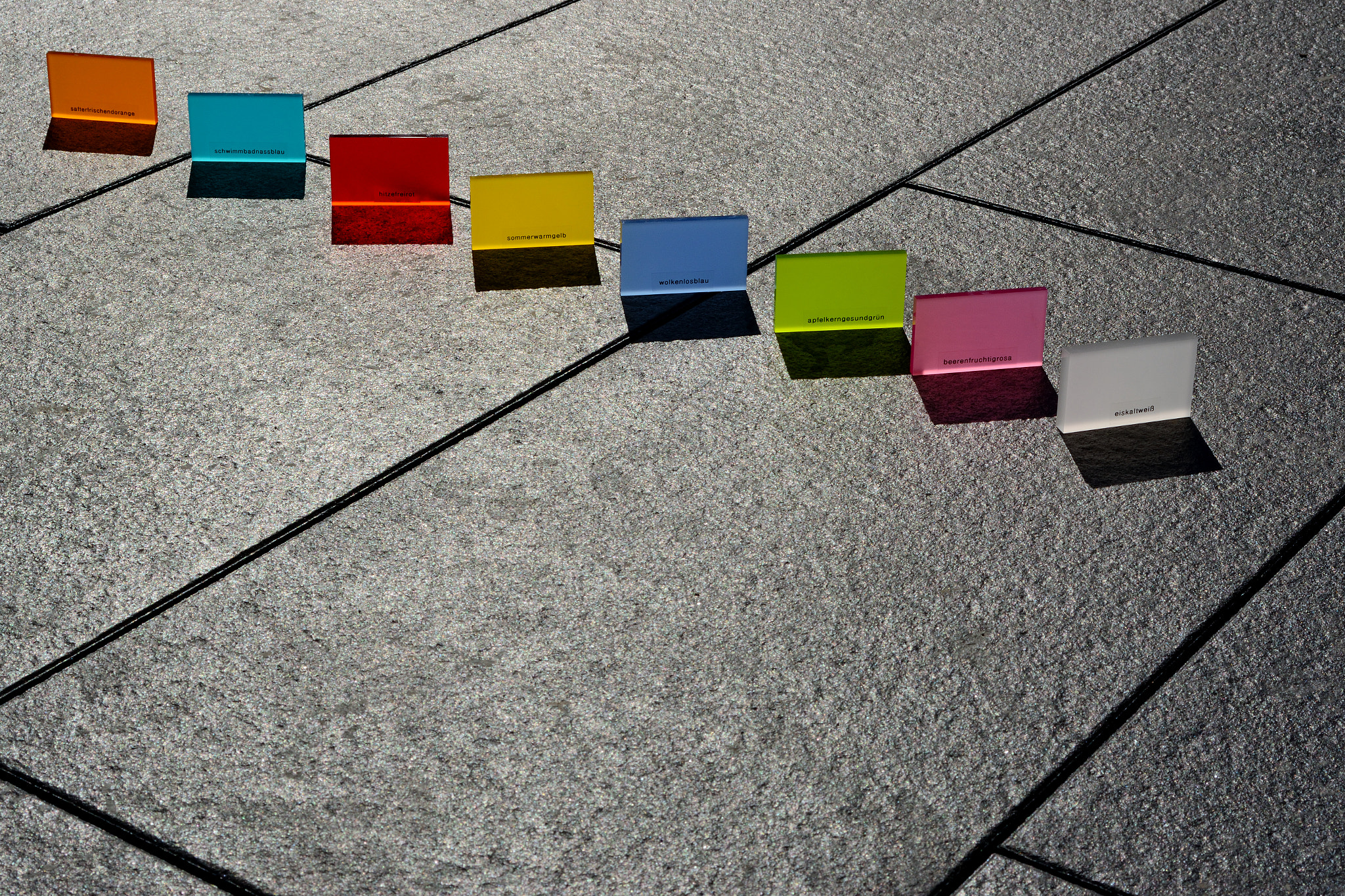 AF Zoom-Nikkor 28-80mm f/3.3-5.6G sample photo. Colors photography