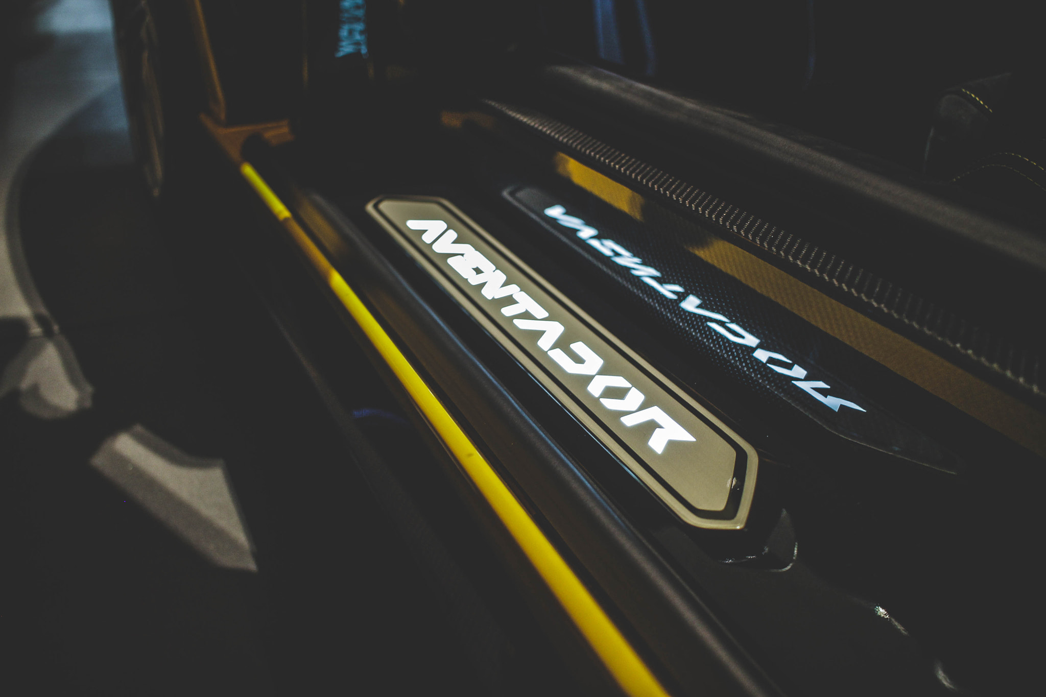 Canon EF-S 24mm F2.8 STM sample photo. Lamborghini lv photography
