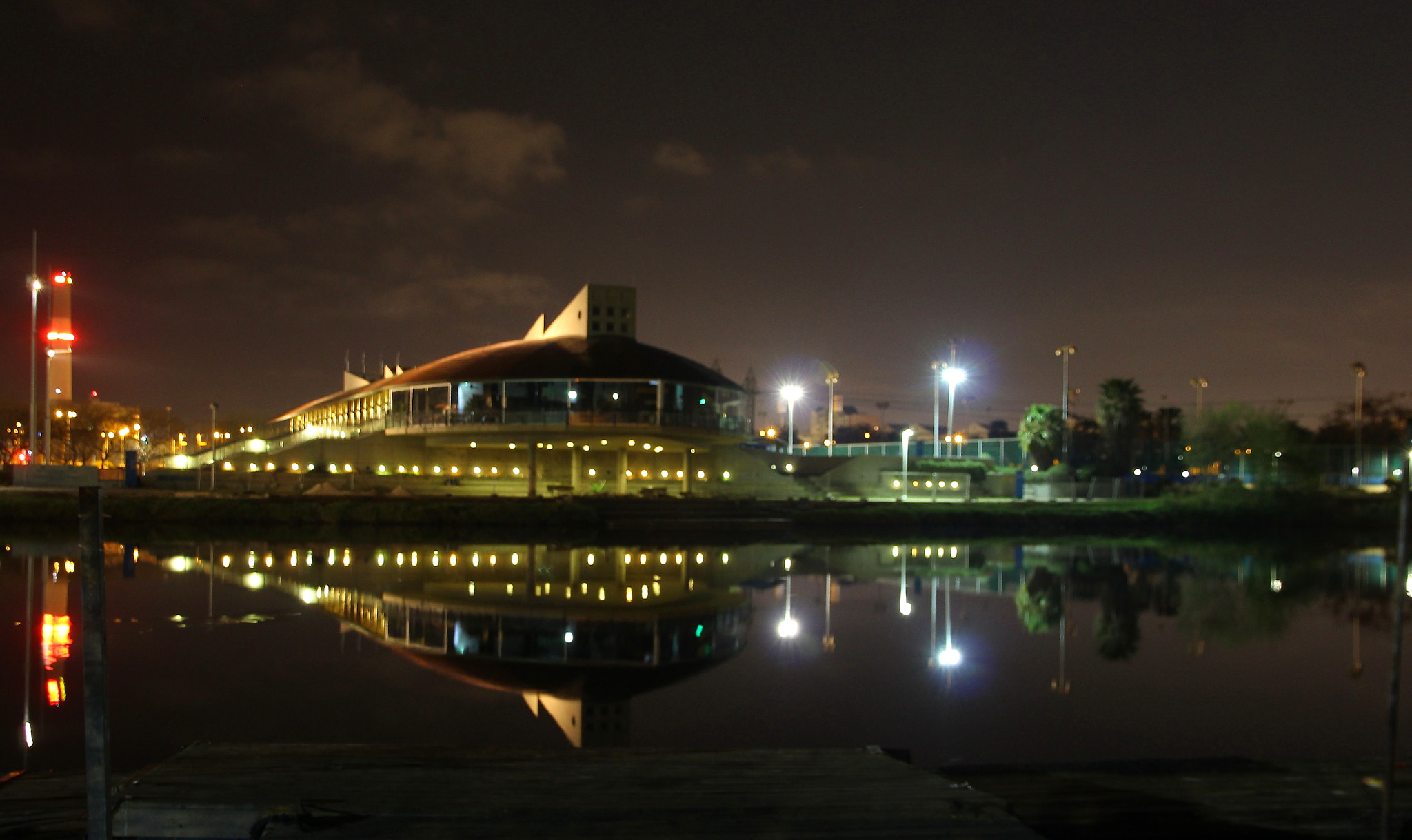 Canon EOS 1200D (EOS Rebel T5 / EOS Kiss X70 / EOS Hi) sample photo. Night walk1 photography
