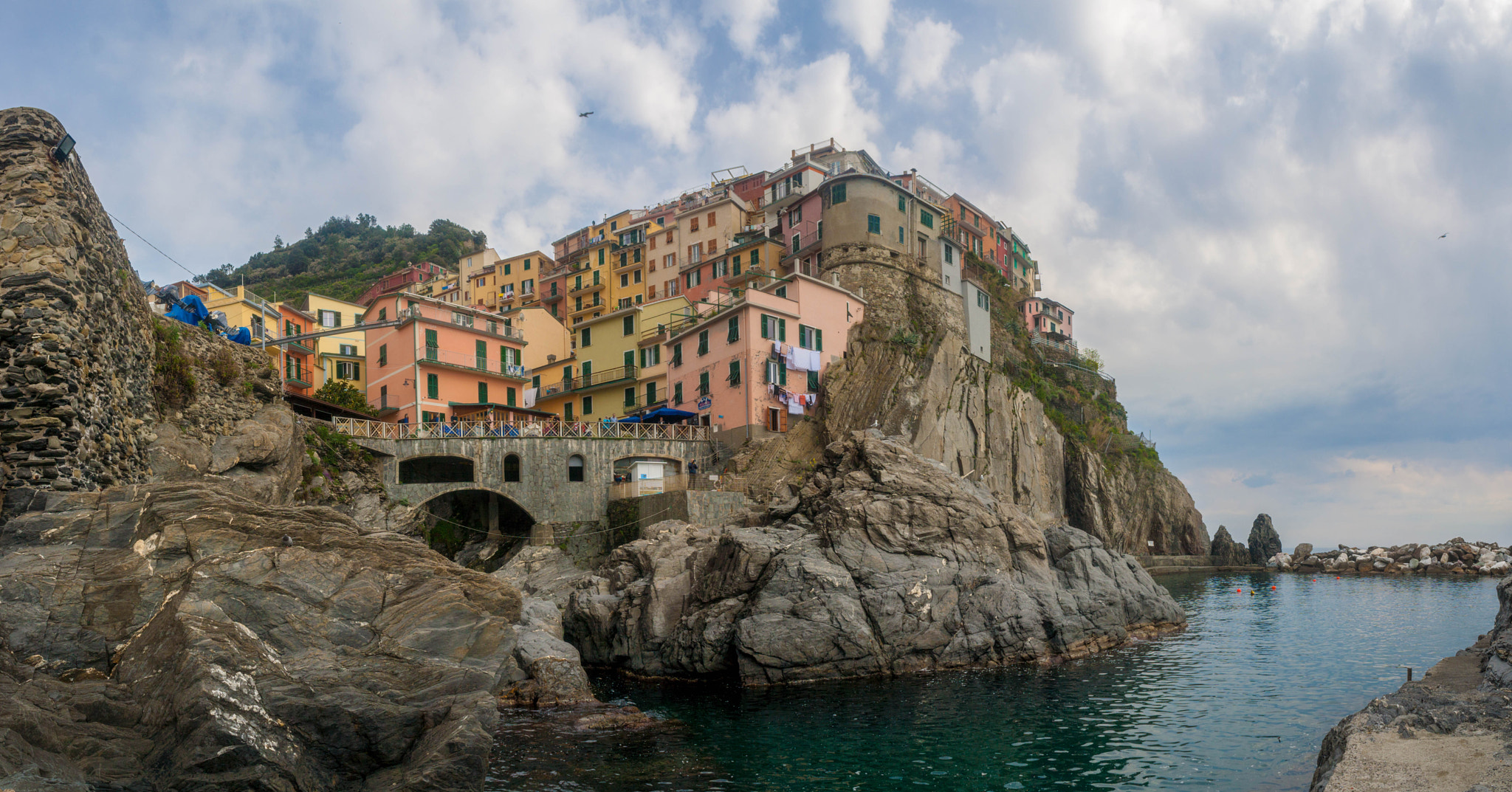 Canon EF-S 18-55mm F3.5-5.6 IS sample photo. Manarola, cinque terre photography