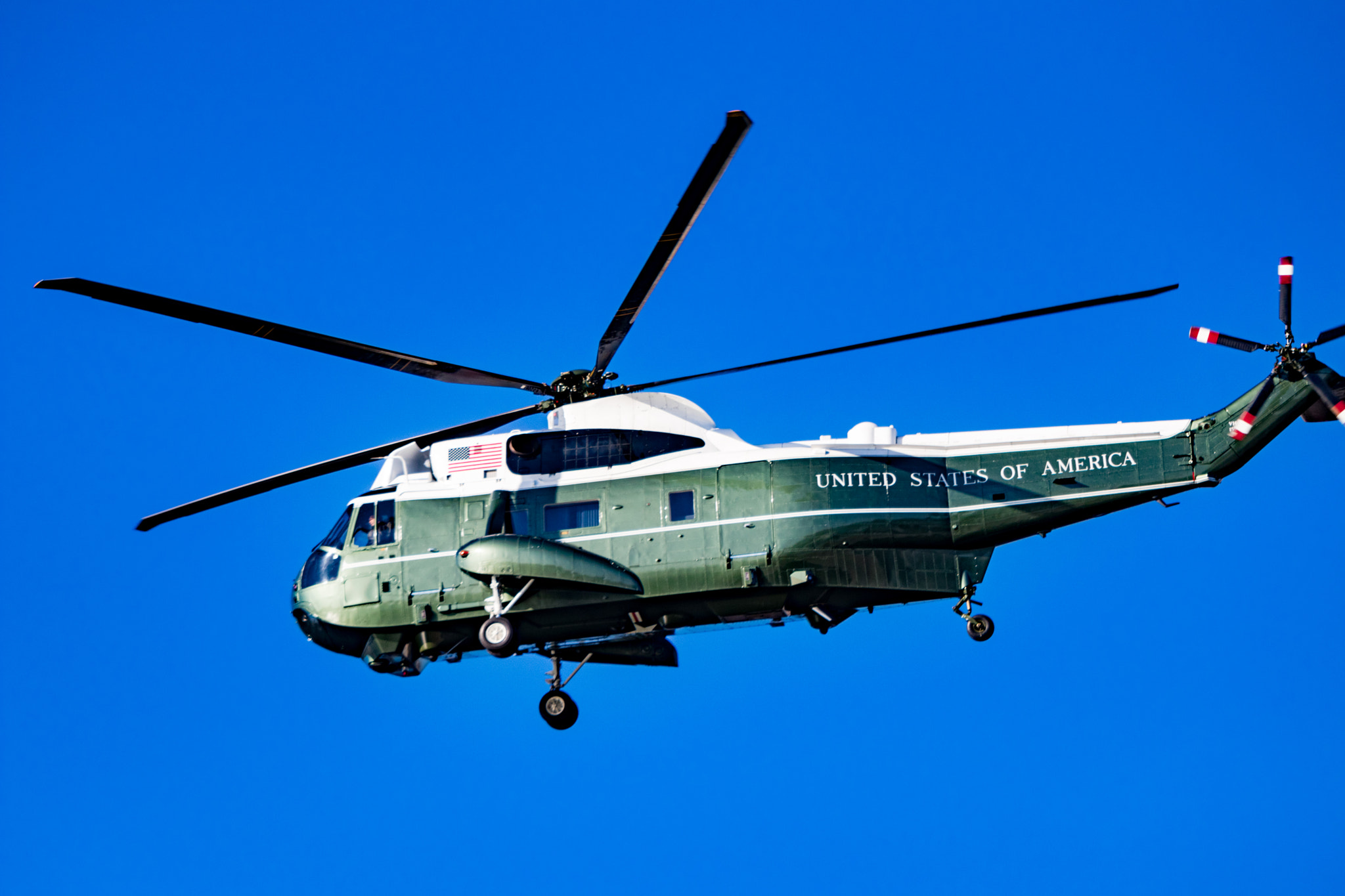 Canon EF 300mm F2.8L IS II USM sample photo. Airforce one! photography