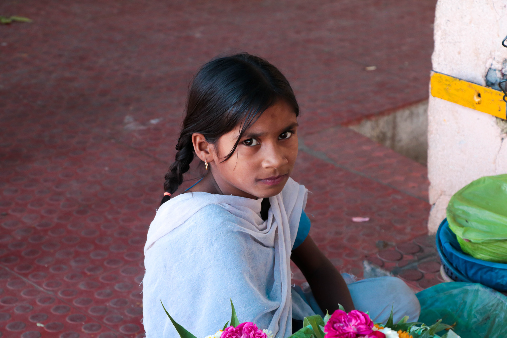 Canon EOS 760D (EOS Rebel T6s / EOS 8000D) + Canon EF-S 18-135mm F3.5-5.6 IS USM sample photo. Indian girl v photography