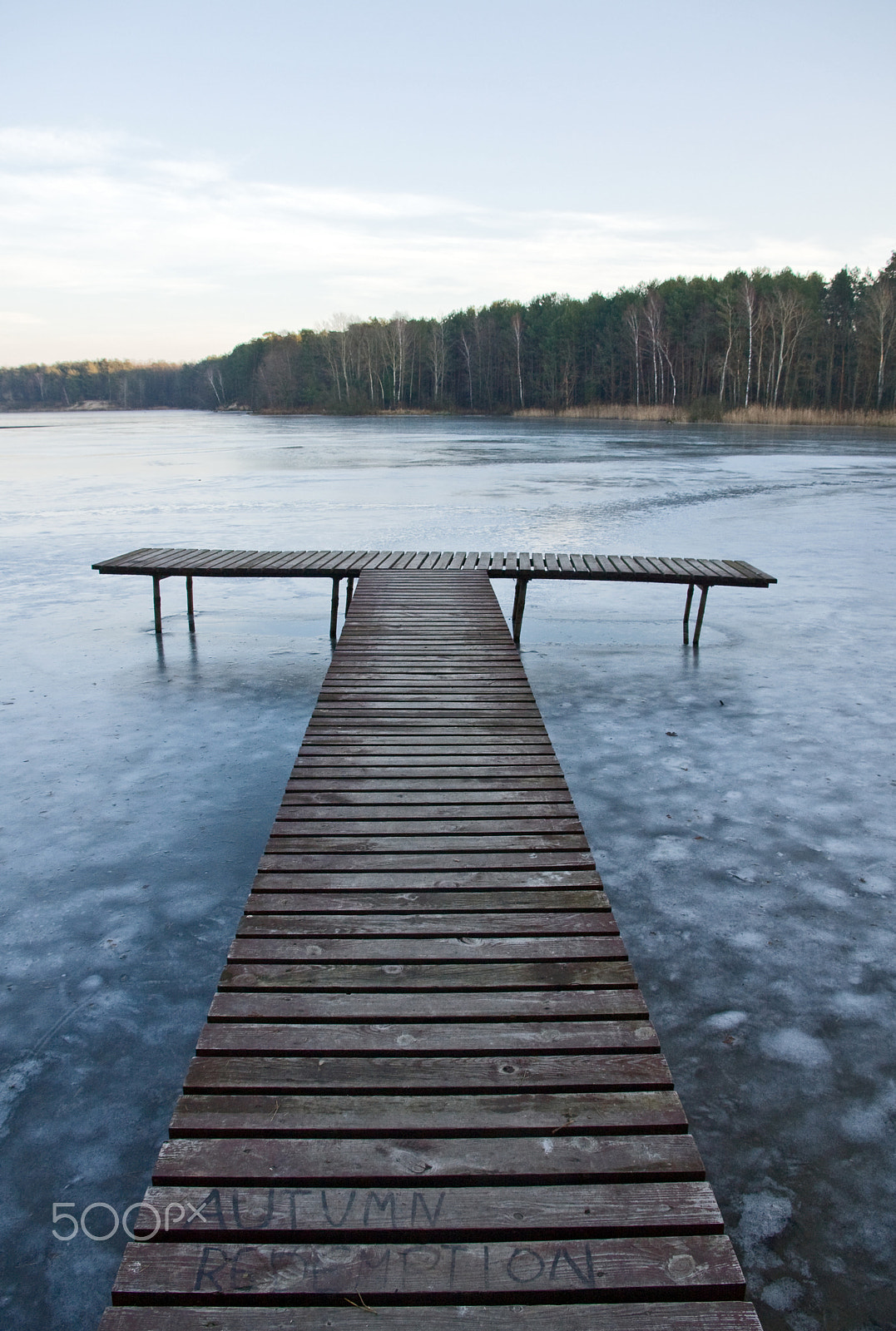 Canon EOS 40D + Canon EF-S 15-85mm F3.5-5.6 IS USM sample photo. Frozen lake photography