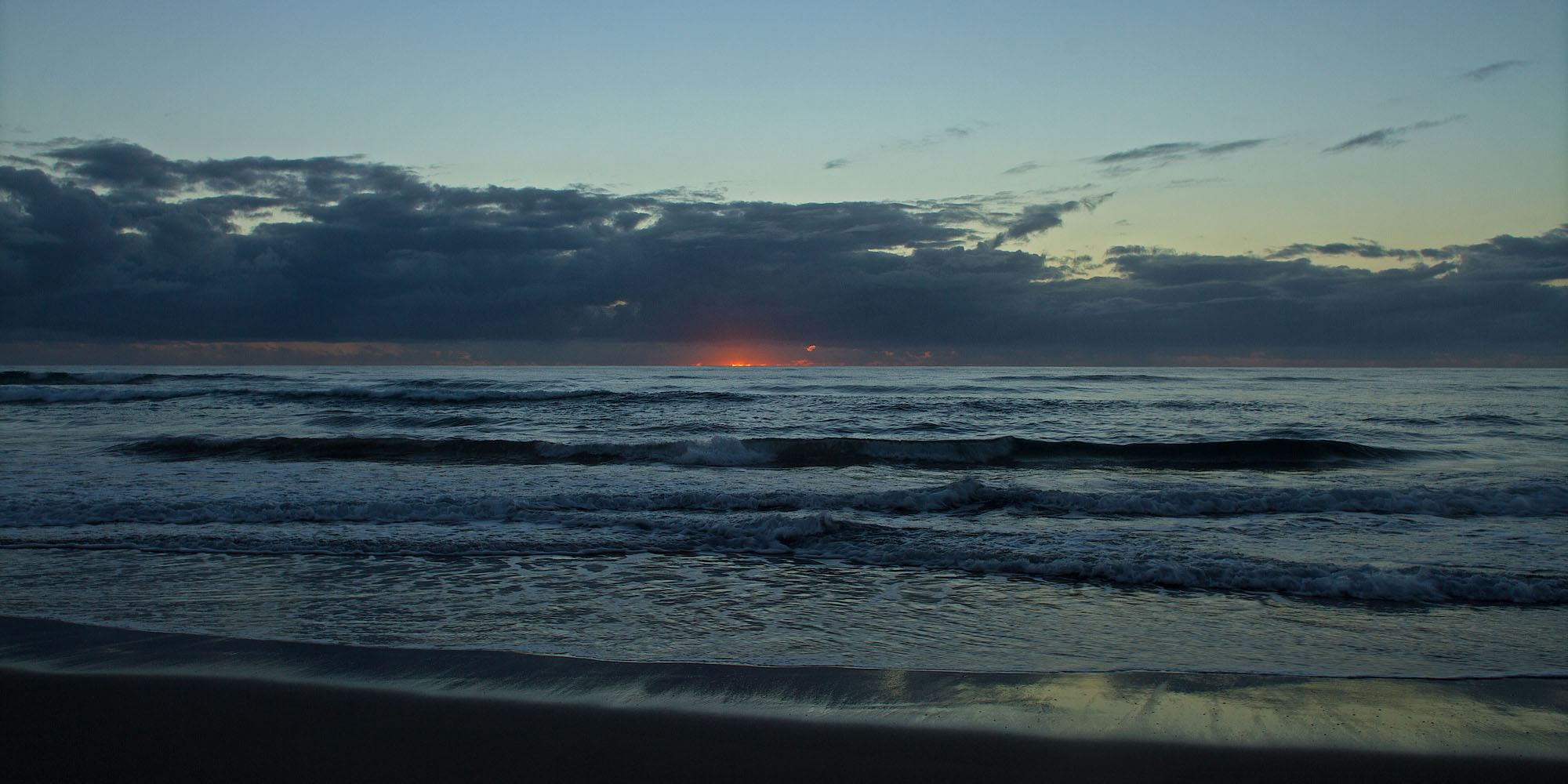 Canon EF 20mm F2.8 USM sample photo. Sevenmilebeach#2 photography