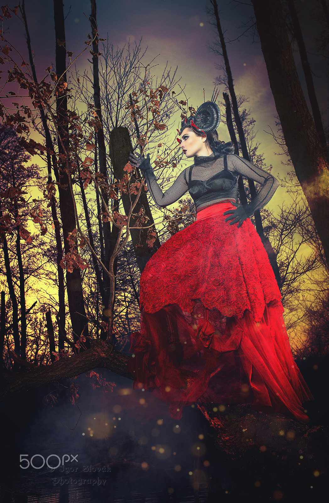 Sigma 35mm F1.4 DG HSM Art sample photo. Dark fashion photoshooting photography