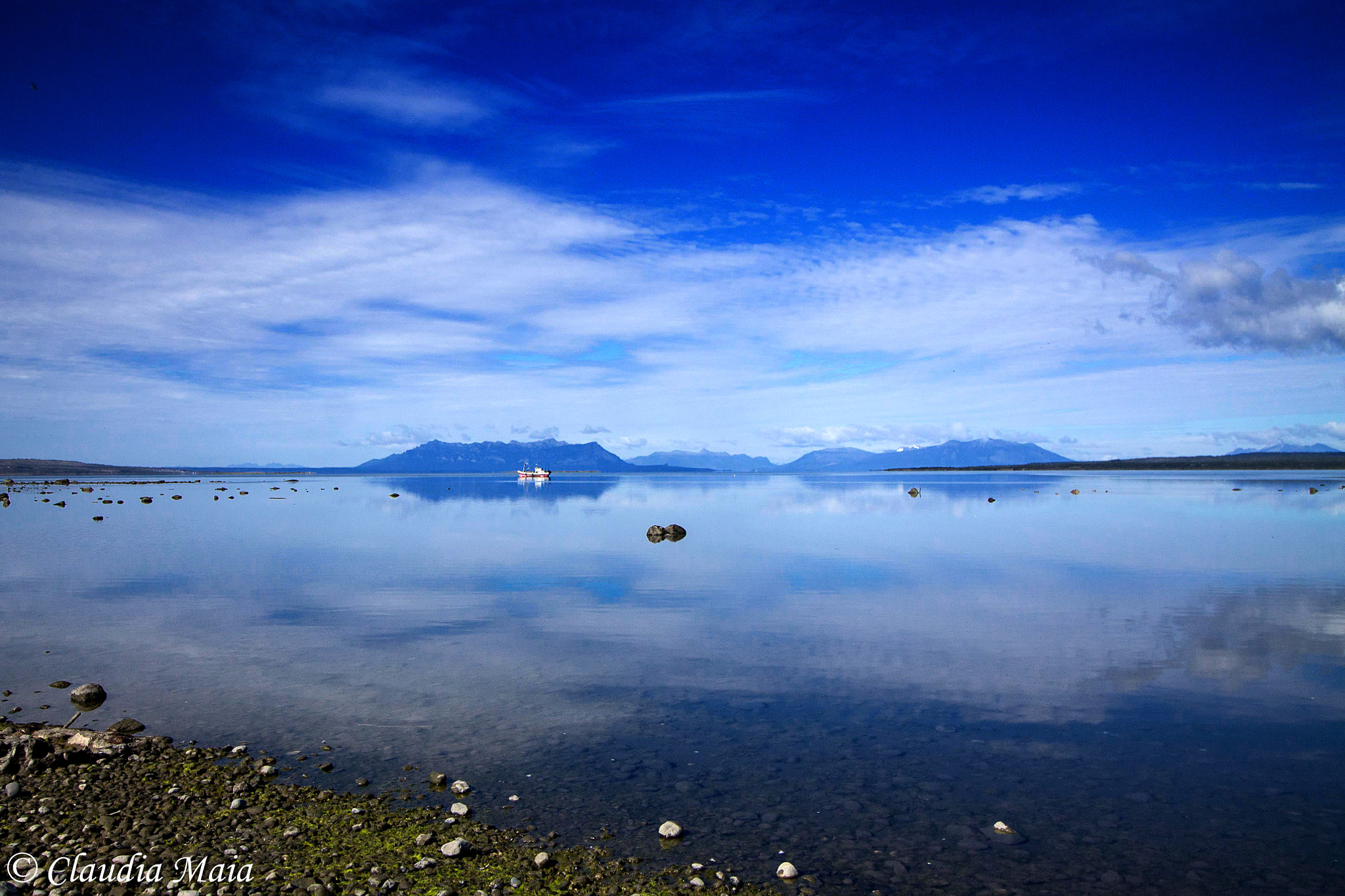 Canon EOS 1100D (EOS Rebel T3 / EOS Kiss X50) sample photo. A gorgeous day in puerto natales photography
