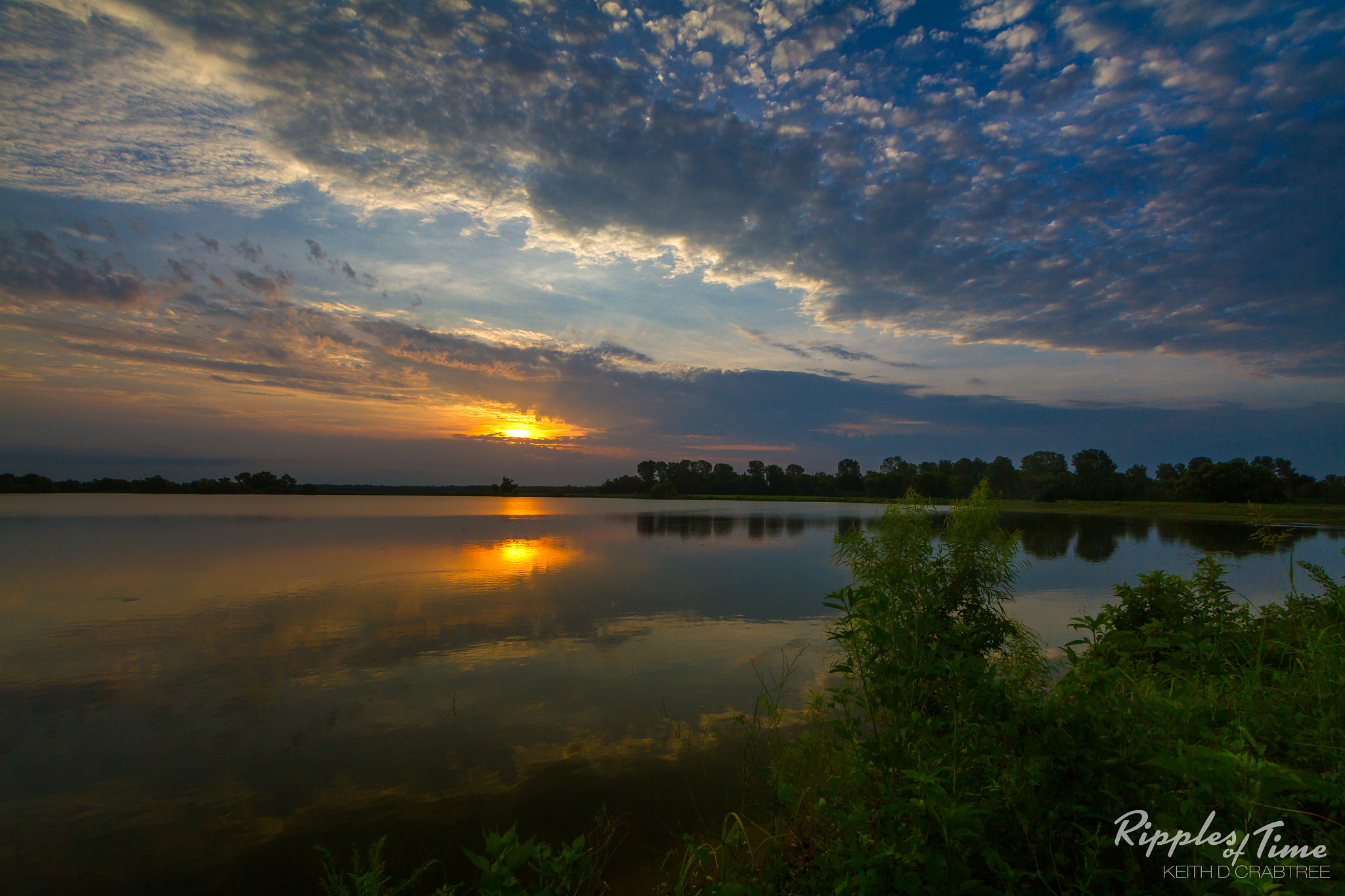 Canon EF-S 10-22mm F3.5-4.5 USM sample photo. A warm sunrise on warm morning. photography
