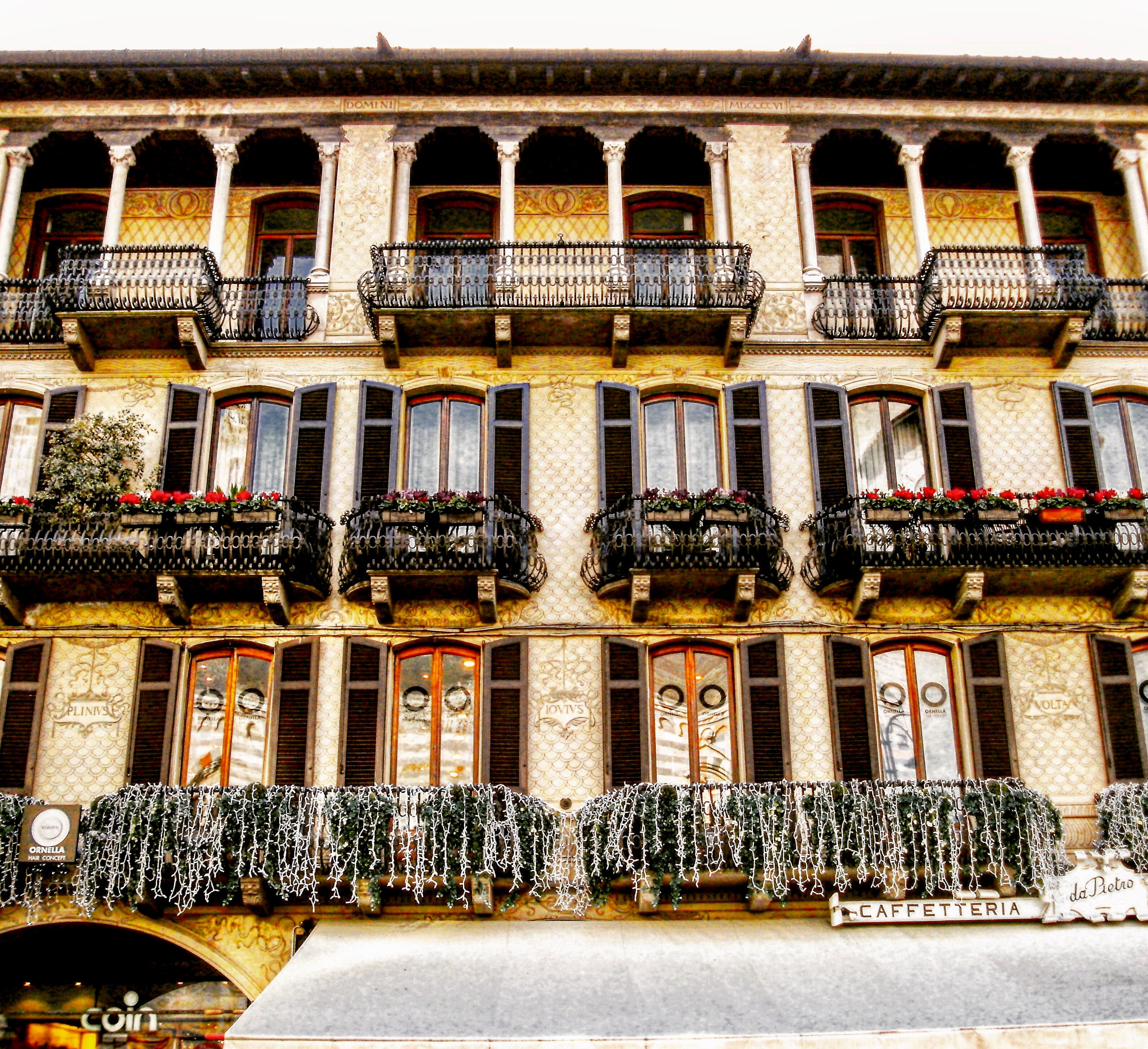 TRAVELER XS 40 sample photo. Hotel photography