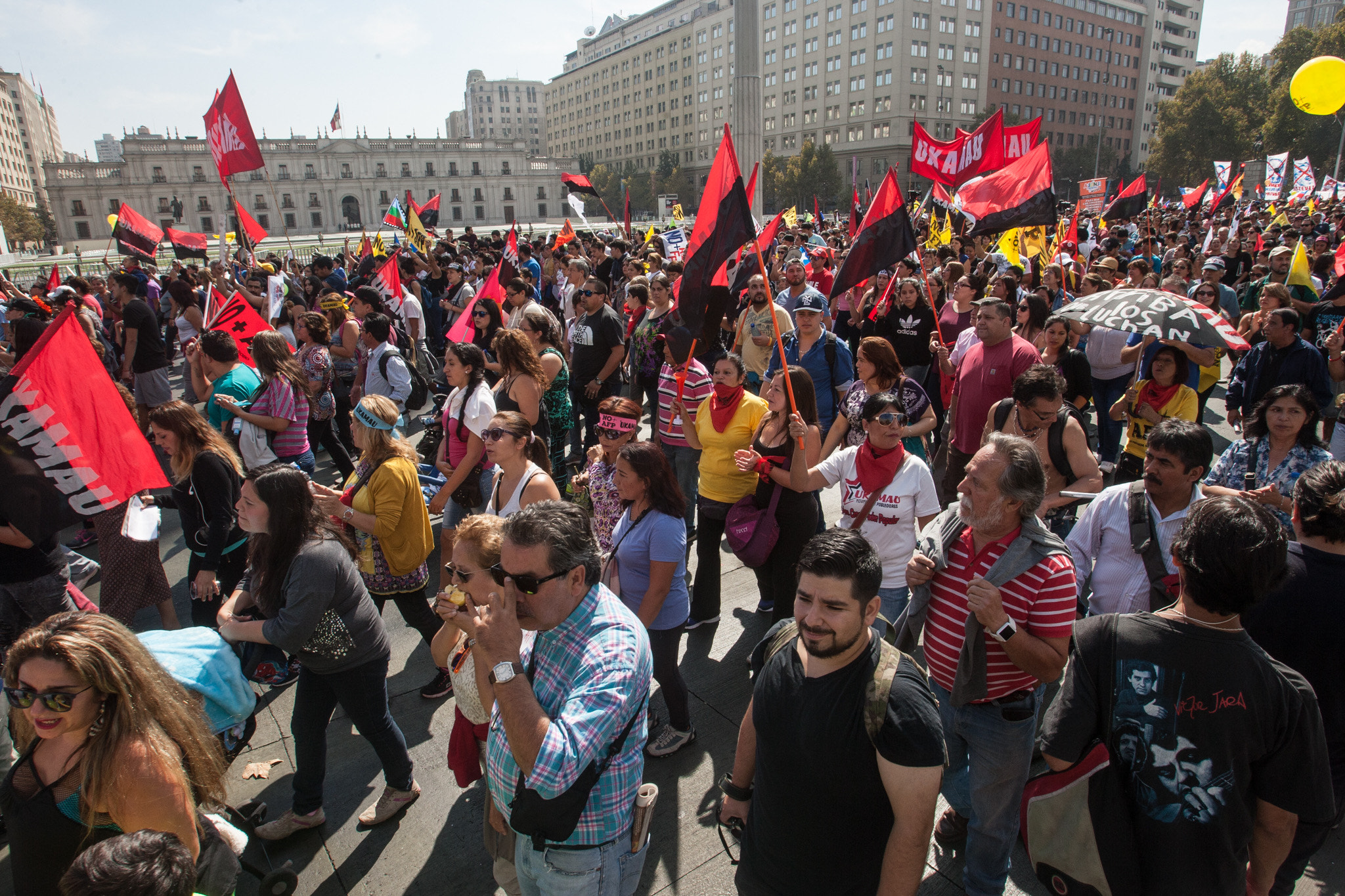 Canon EF 16-35mm F2.8L USM sample photo. Marcha "no + afp" photography