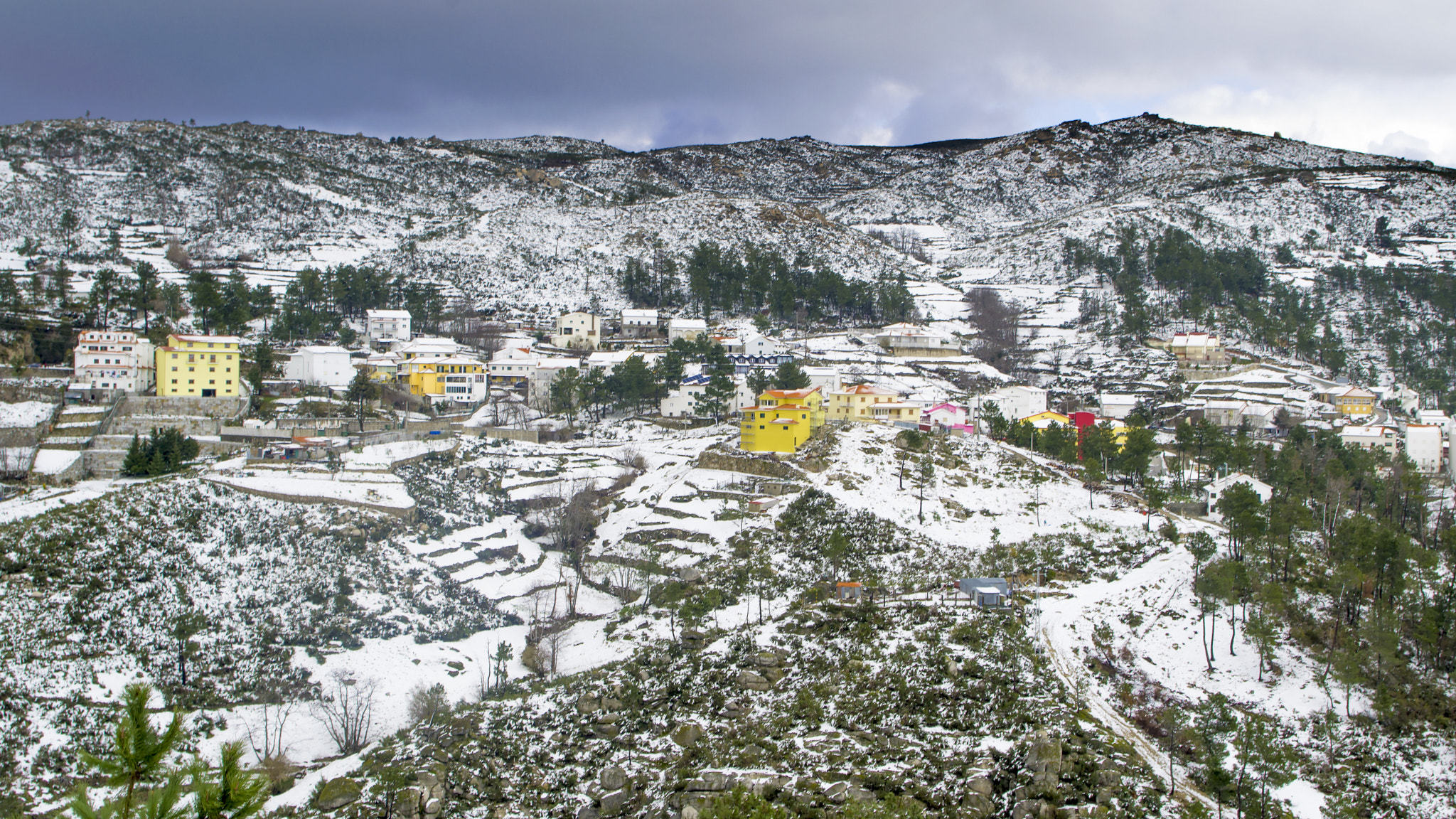 Pentax K-50 sample photo. Mountain houses photography