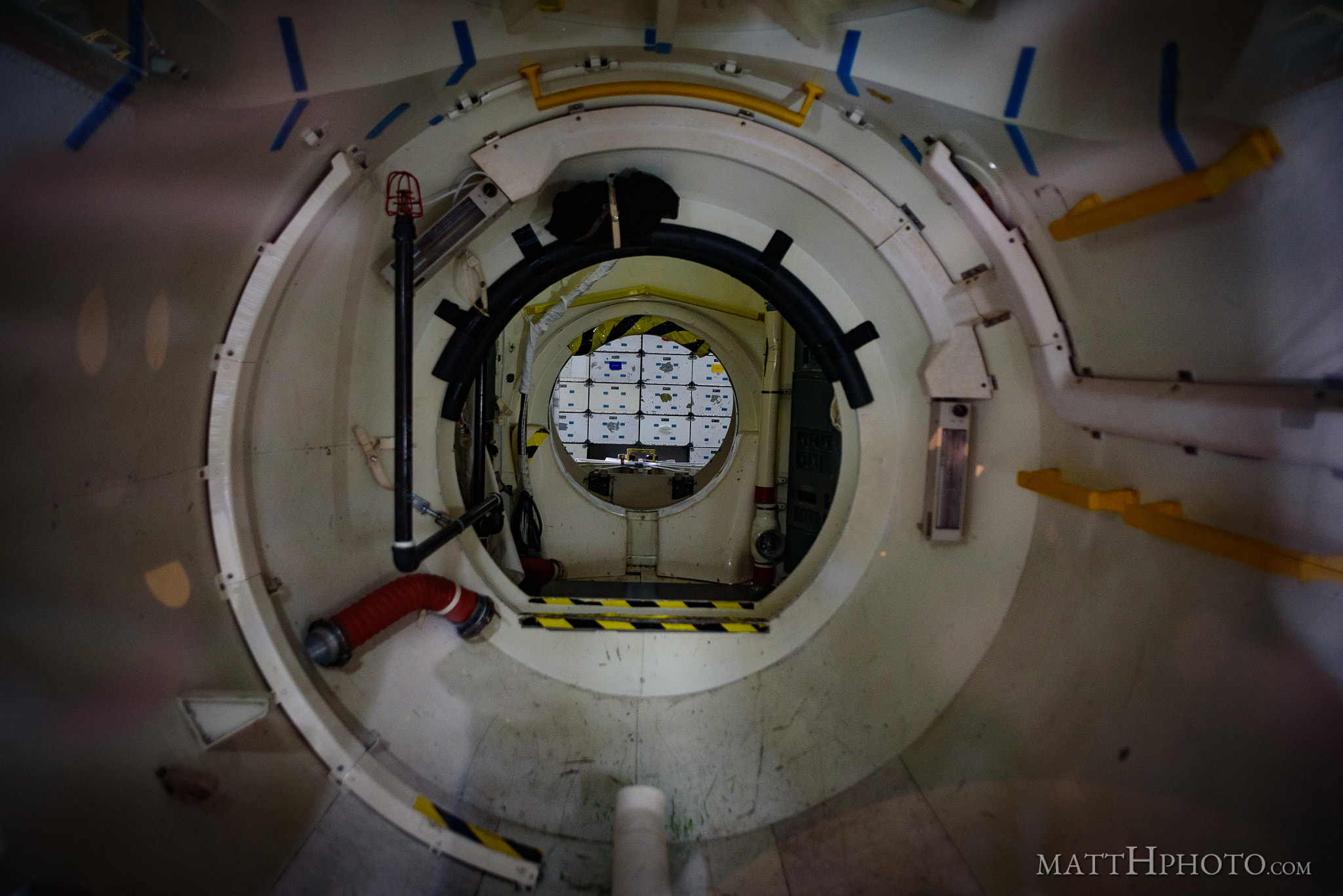 Nikon D750 + AF Nikkor 24mm f/2.8 sample photo. Tunnel to shuttle photography