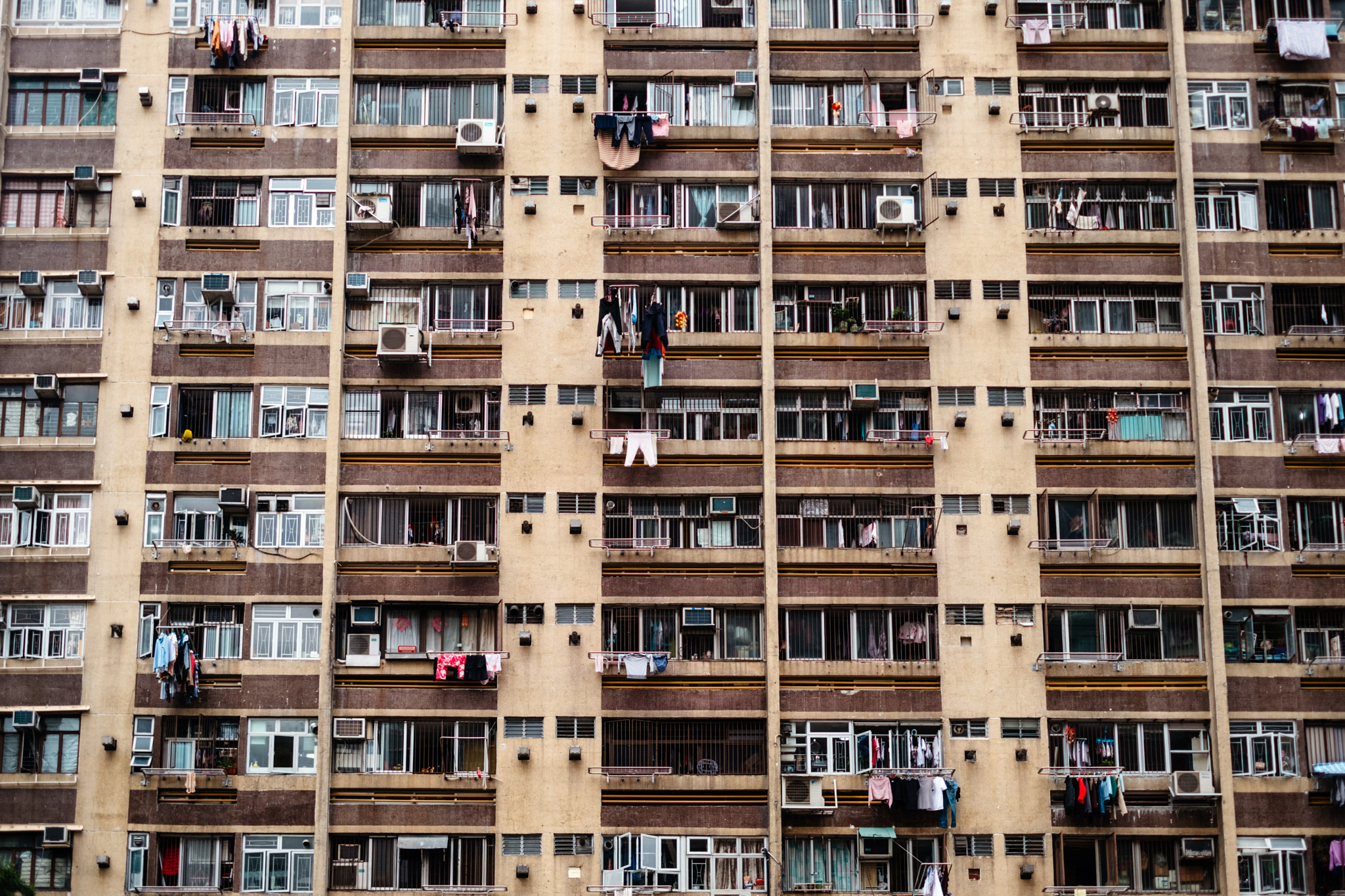 Fujifilm X-Pro2 + Fujifilm XF 35mm F1.4 R sample photo. Kowloon kai tak apartment building photography