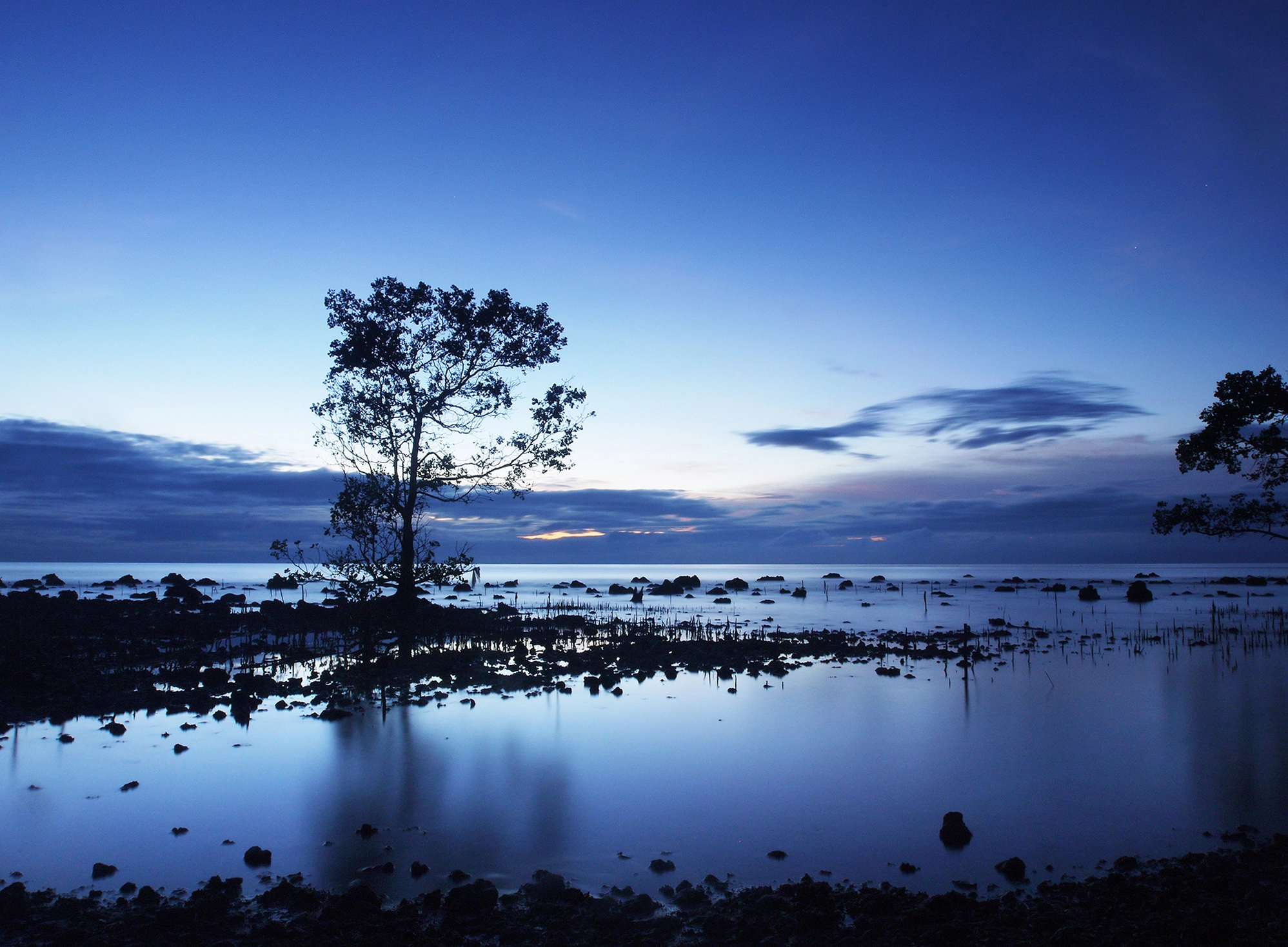 Panasonic Lumix DMC-GF2 sample photo. Blue hour photography