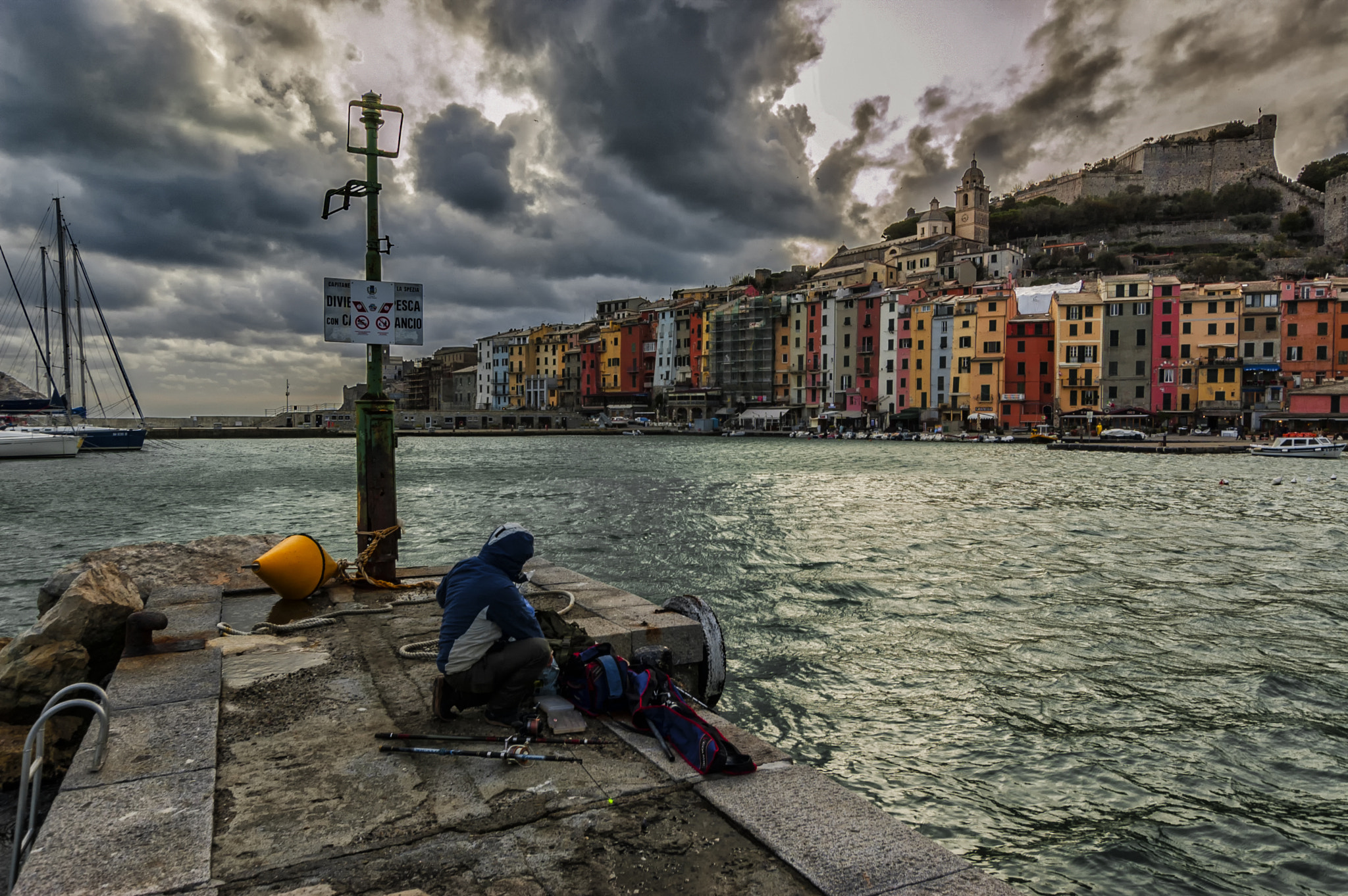 Nikon D50 + Sigma 10-20mm F3.5 EX DC HSM sample photo. Bay of portovenere photography
