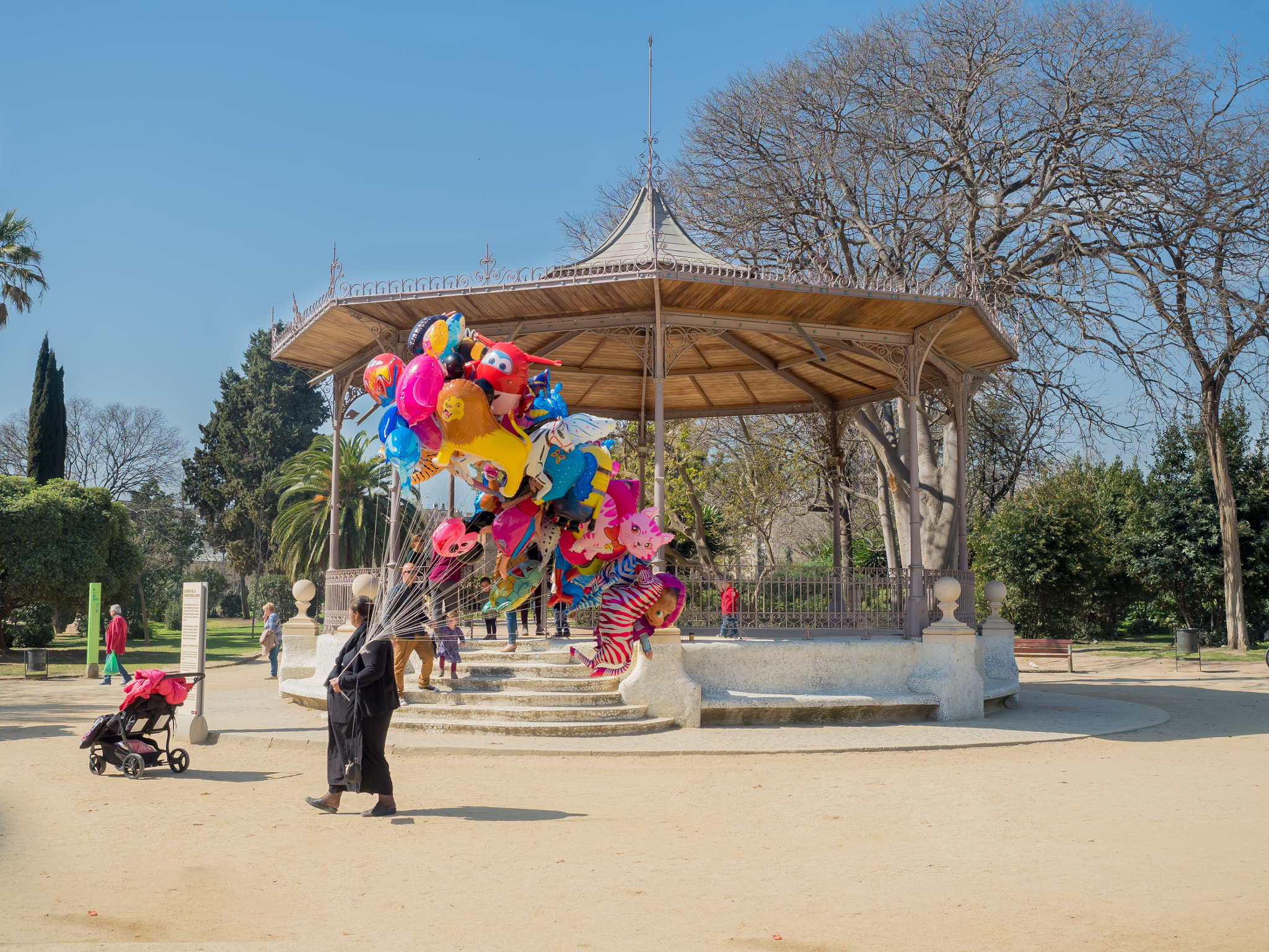 Olympus OM-D E-M5 II + Olympus M.Zuiko Digital ED 12-40mm F2.8 Pro sample photo. Barcelona photography