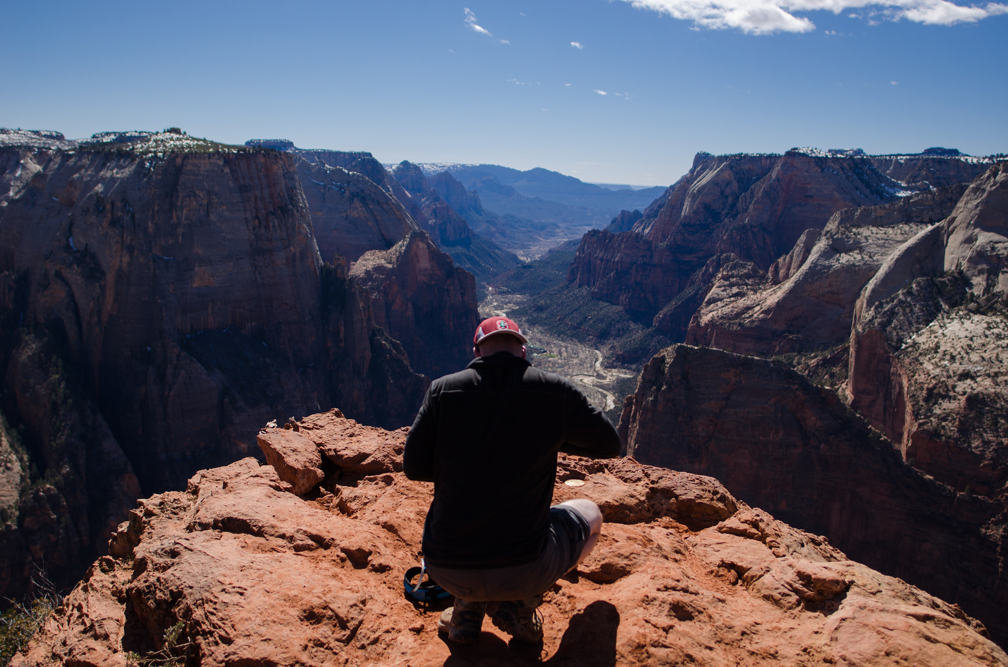 Nikon D5100 + Nikon AF-S Nikkor 20mm F1.8G ED sample photo. Zion-perched on observation point photography