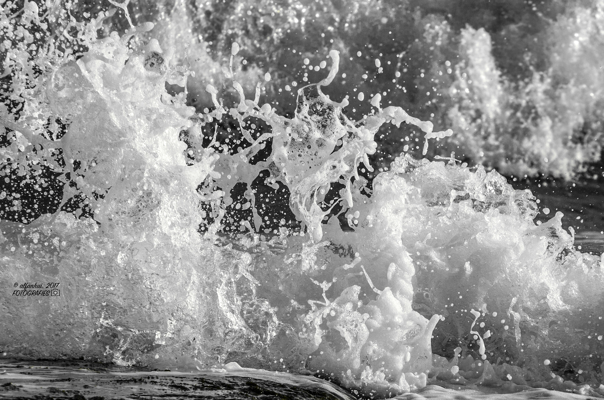 Canon EOS 7D sample photo. Splash! photography