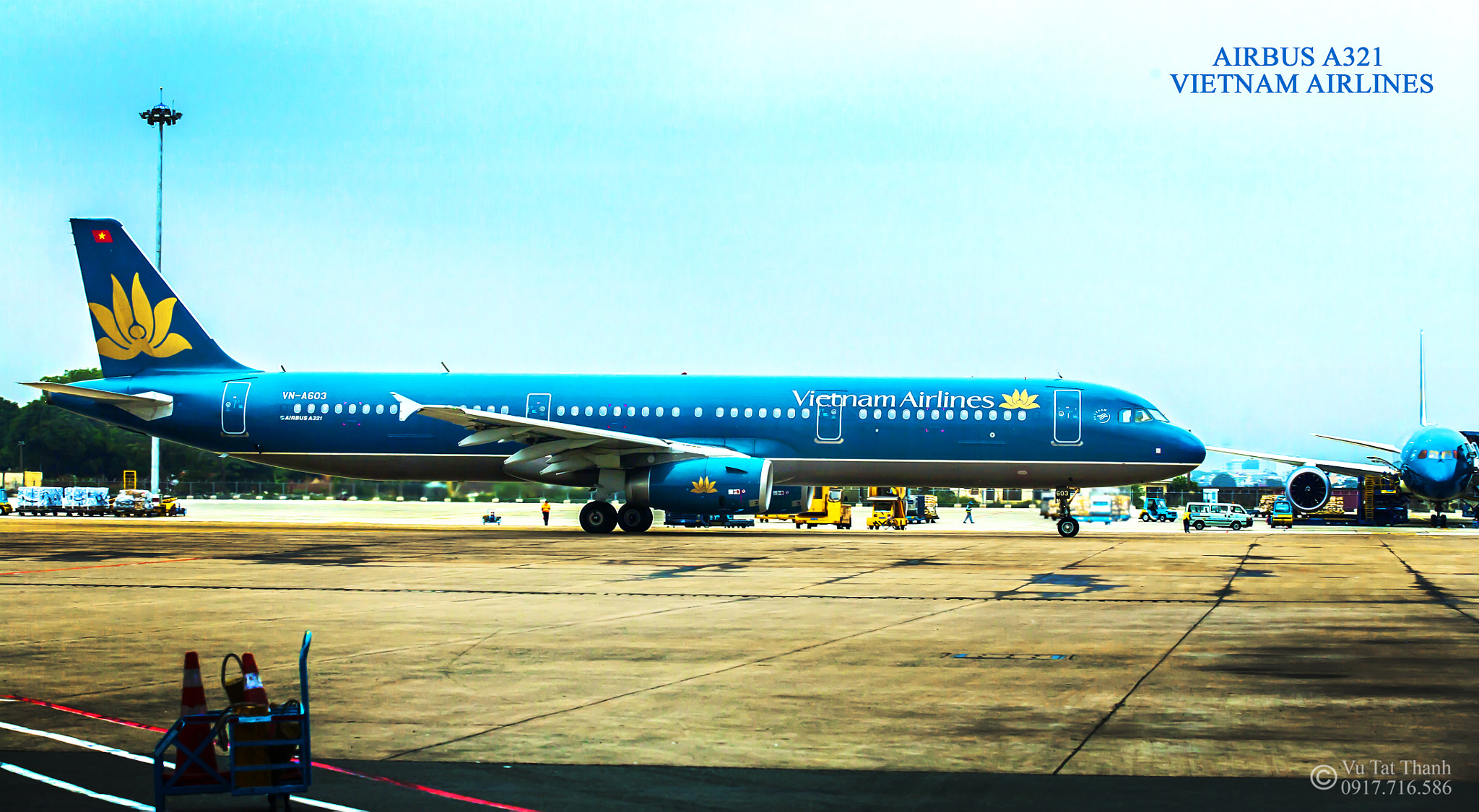 Canon EOS 5D + Canon EF 70-200mm F2.8L USM sample photo. Airbus a321. vietnam airlines photography