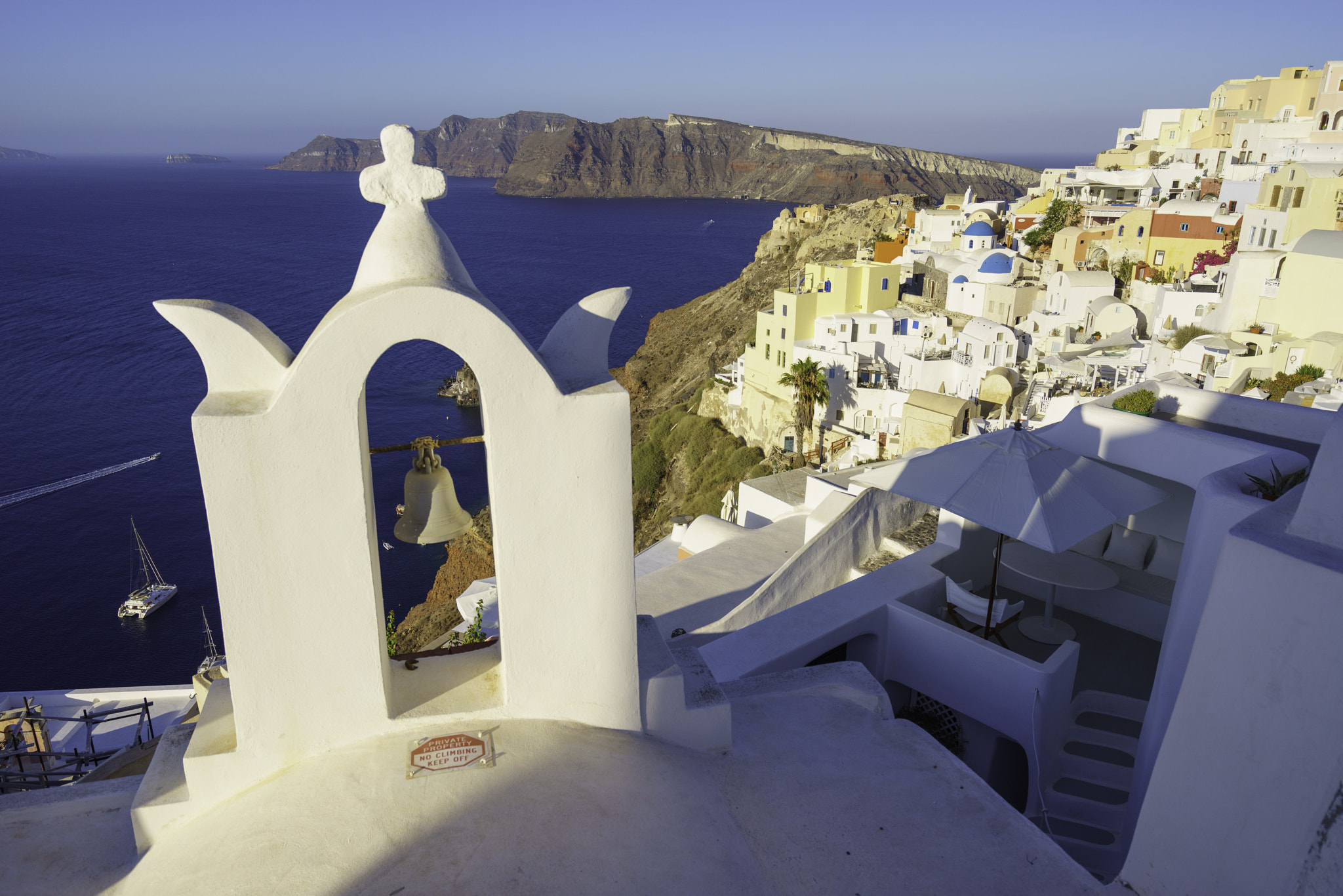 Sony a7R + Sony Vario-Tessar T* FE 16-35mm F4 ZA OSS sample photo. Postcard from santorini part2... photography