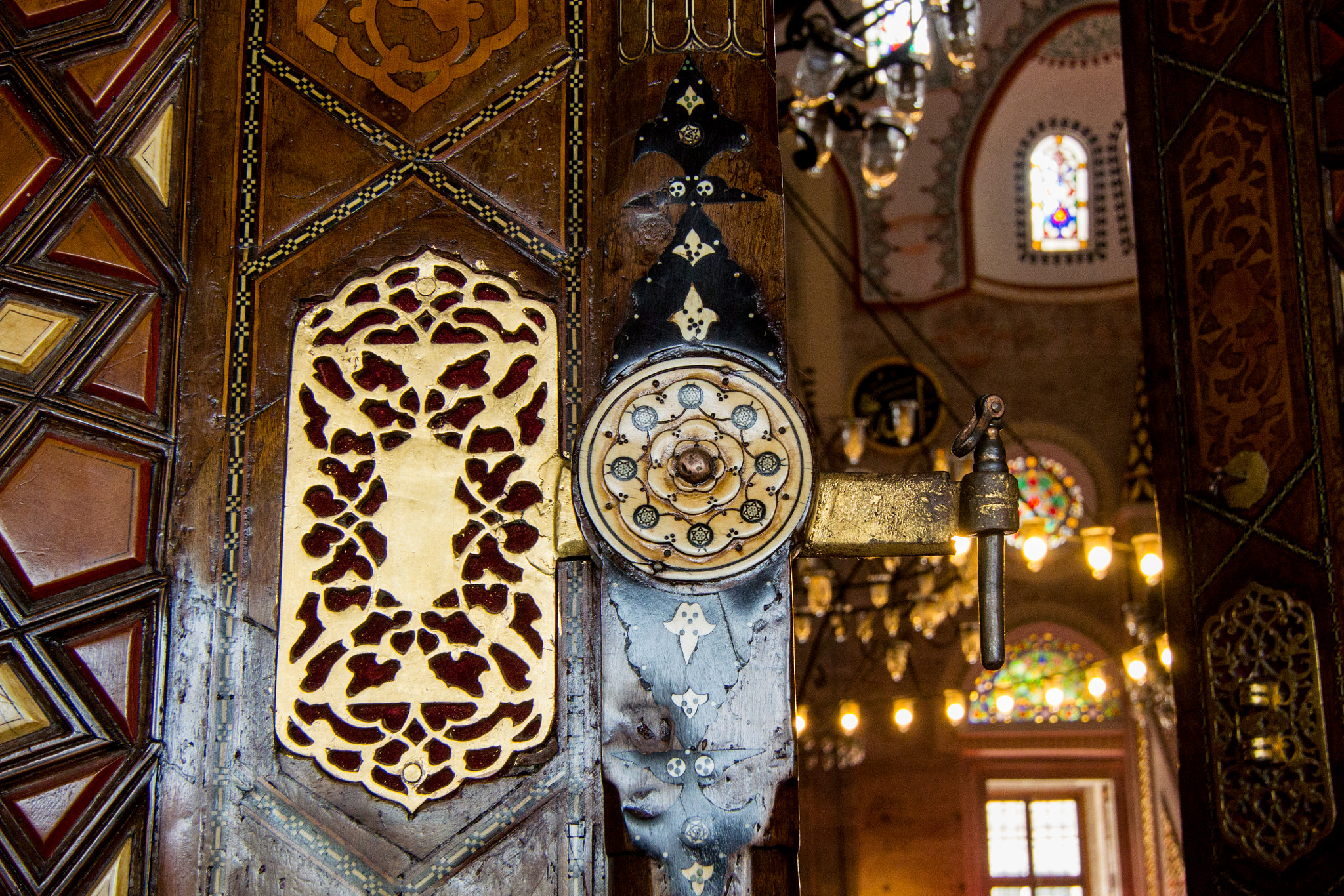 1 NIKKOR VR 10-100mm f/4-5.6 sample photo. Mosque door, istanbul photography