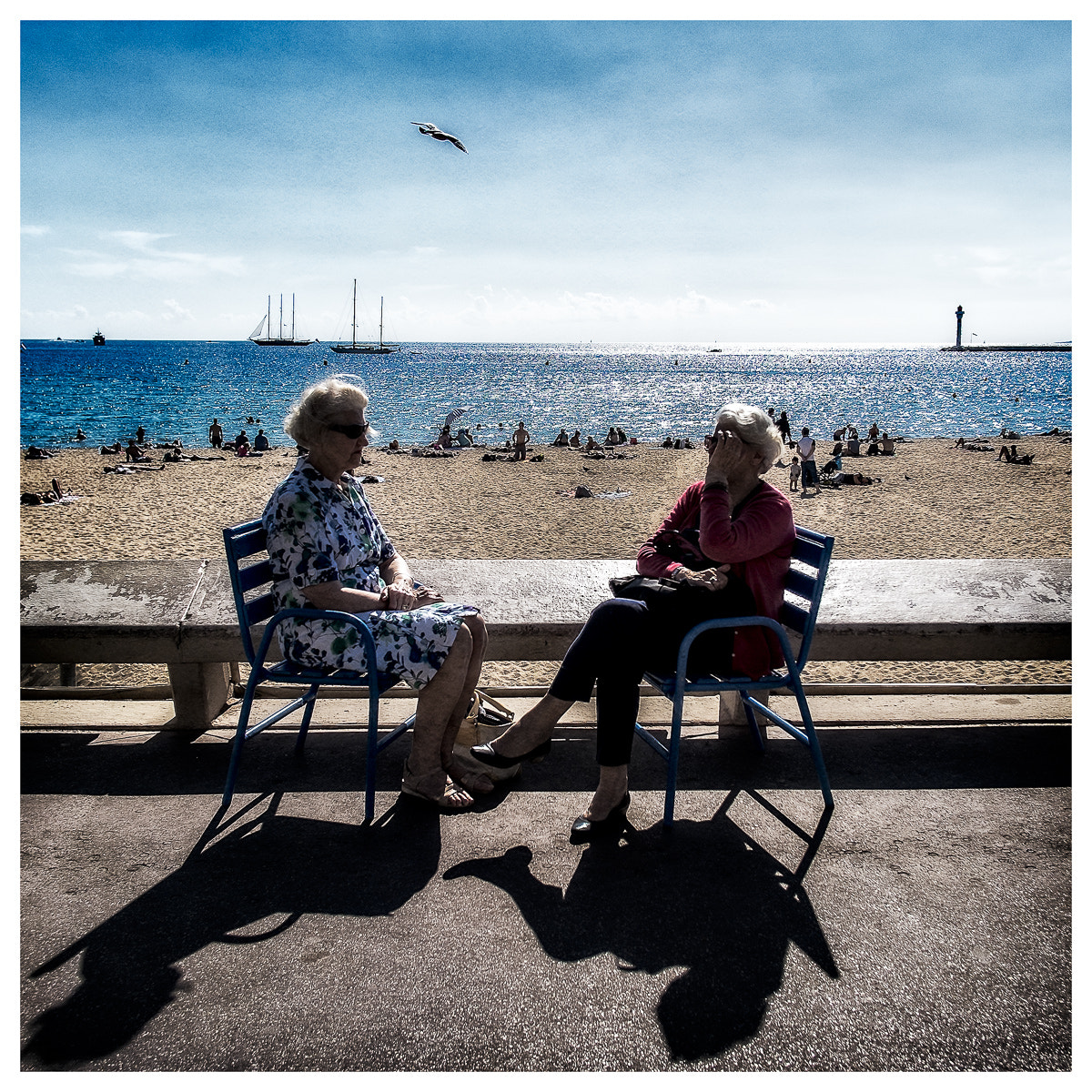 Fujifilm X-Pro1 + Fujifilm XF 18mm F2 R sample photo. The conversation. photography