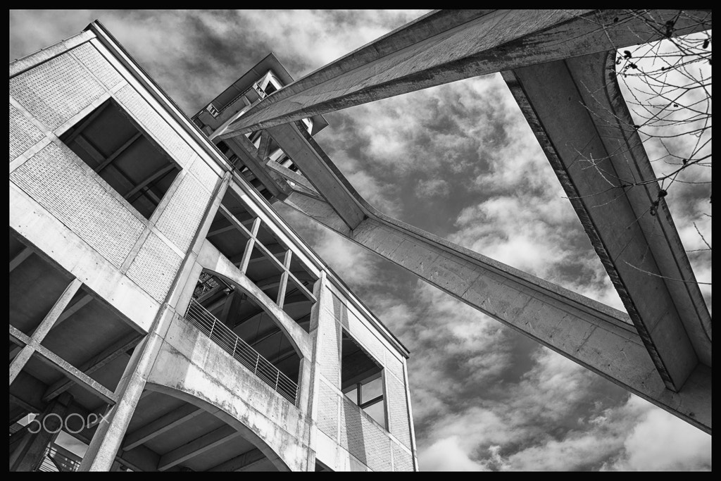 Canon EOS 6D + Sigma 24-70mm F2.8 EX DG Macro sample photo. Old mining head frame 2 photography