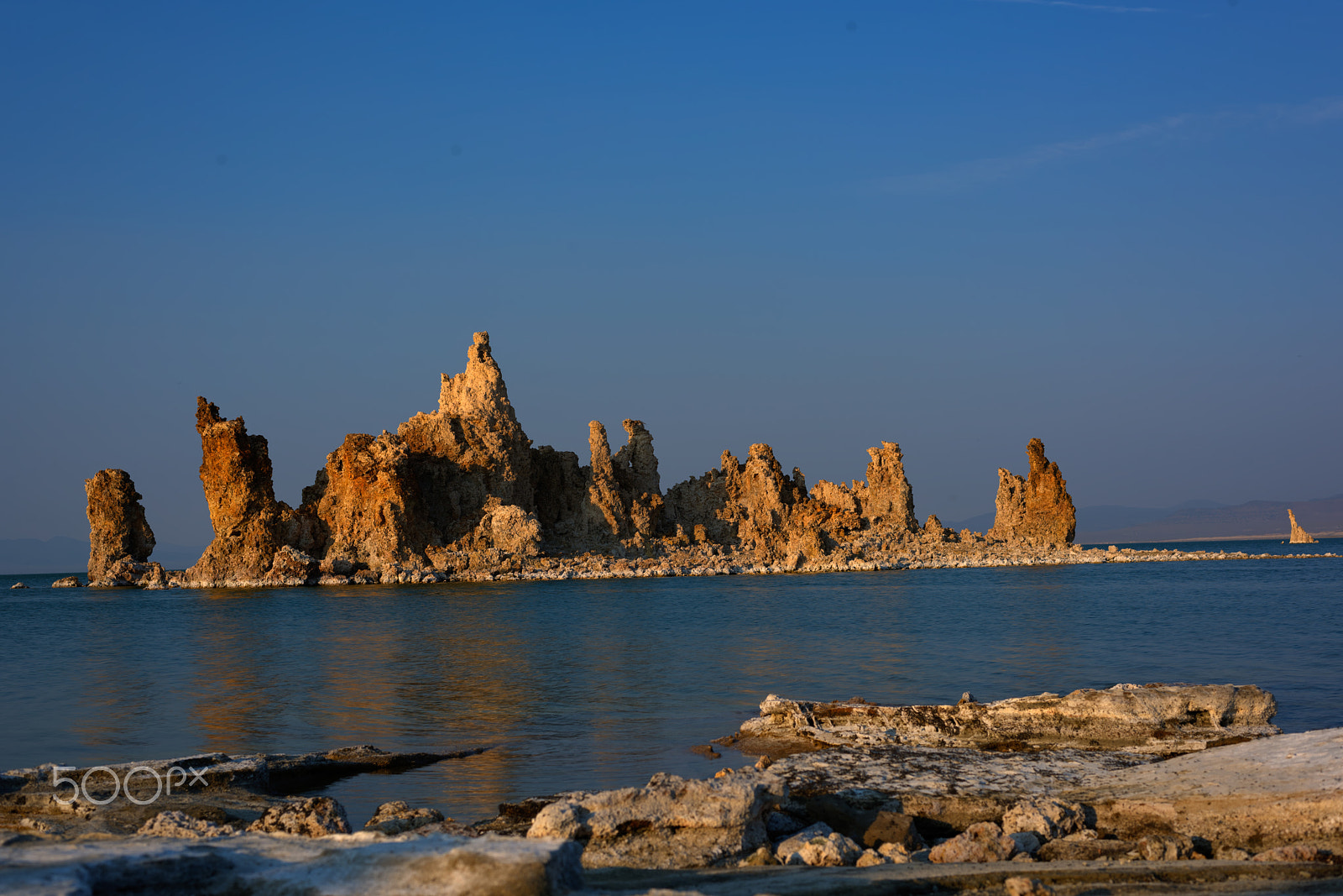 Nikon D810 + Nikon AF-S Nikkor 50mm F1.8G sample photo. Mono lake tufa salt structures photography
