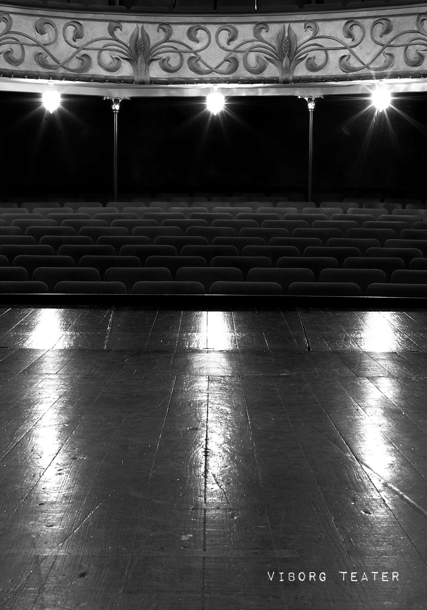 Canon EOS 5D Mark II + Canon EF 35mm F2 sample photo. Viborg - theater photography