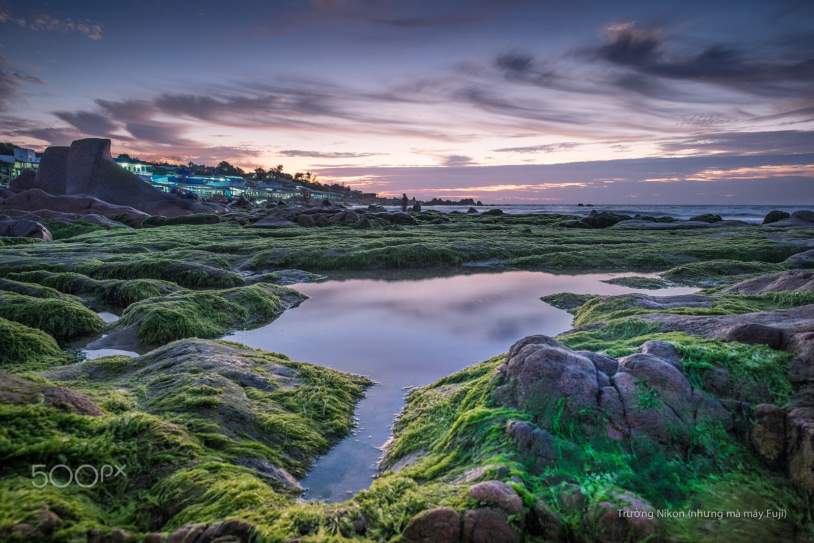 Fujifilm X-E2 + Fujifilm XF 10-24mm F4 R OIS sample photo. Earth's guitar photography