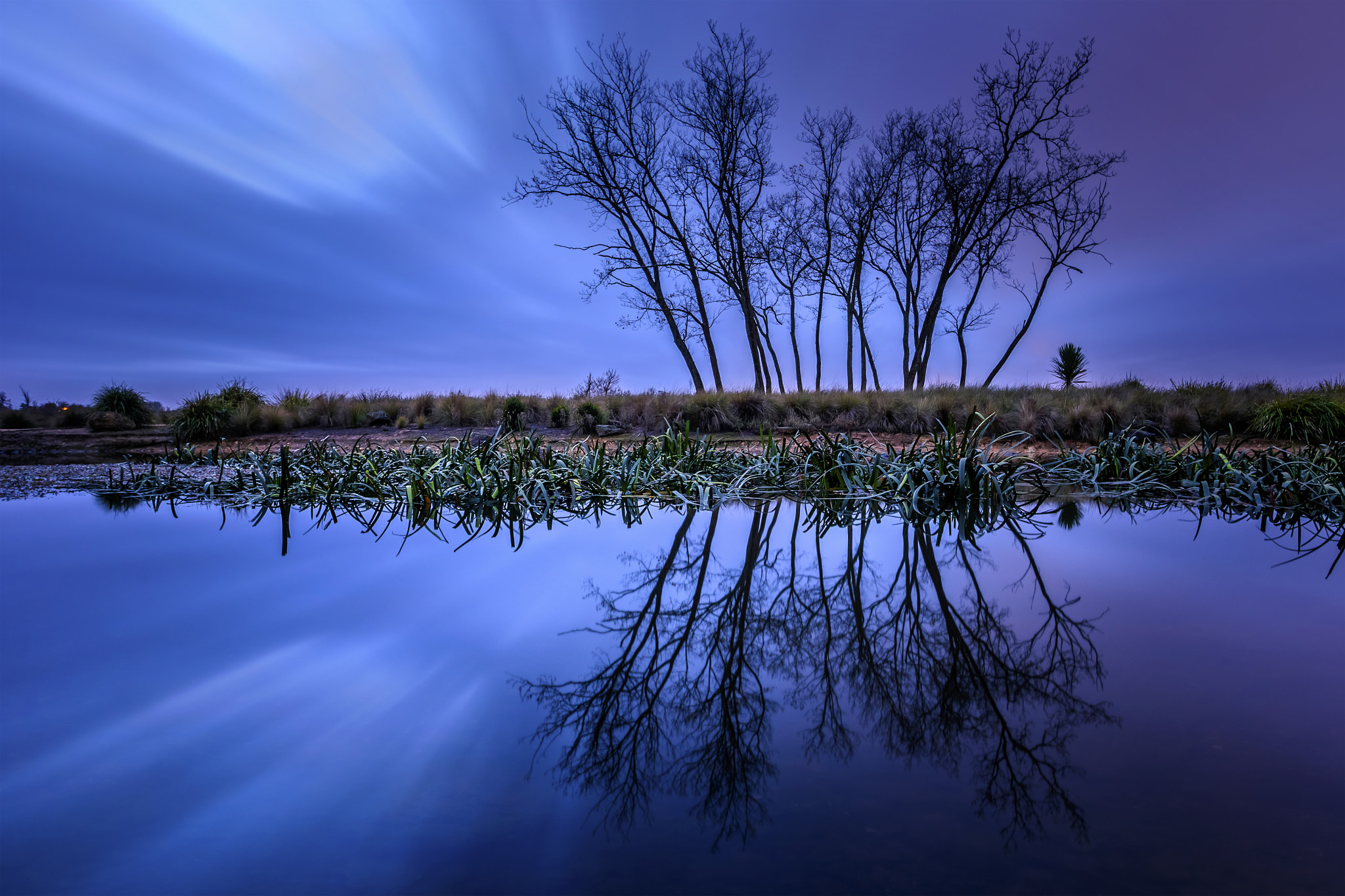 Canon EF-S 10-22mm F3.5-4.5 USM sample photo. Mirrored morning photography