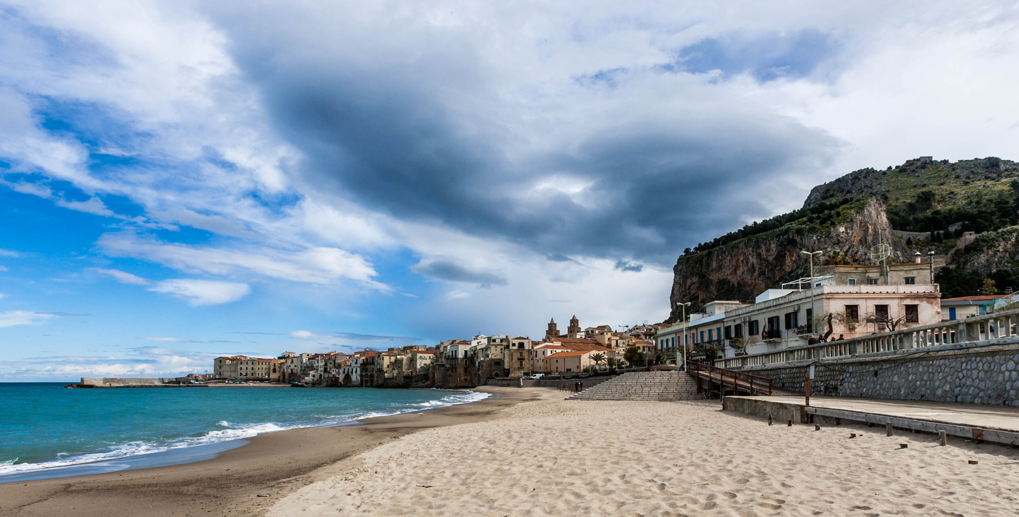 Canon EOS-1D Mark II + Canon EF 16-35mm F2.8L USM sample photo. Lungomare cefalù photography