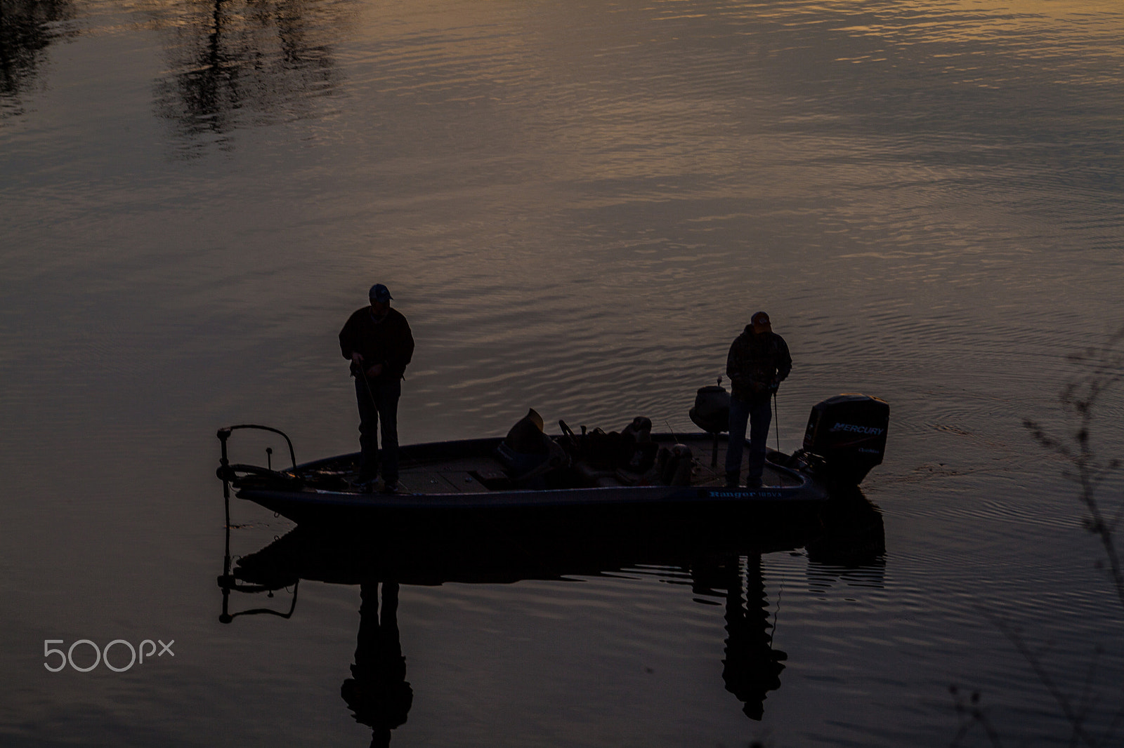 EF75-300mm f/4-5.6 sample photo. Fishing at sunrise photography