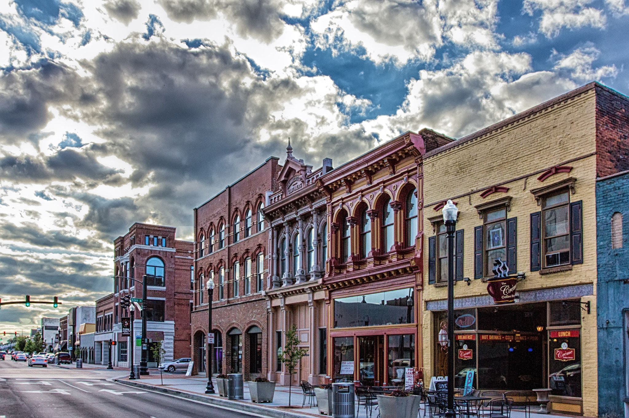 Canon EOS 60D + Canon EF 17-40mm F4L USM sample photo. Small town photography