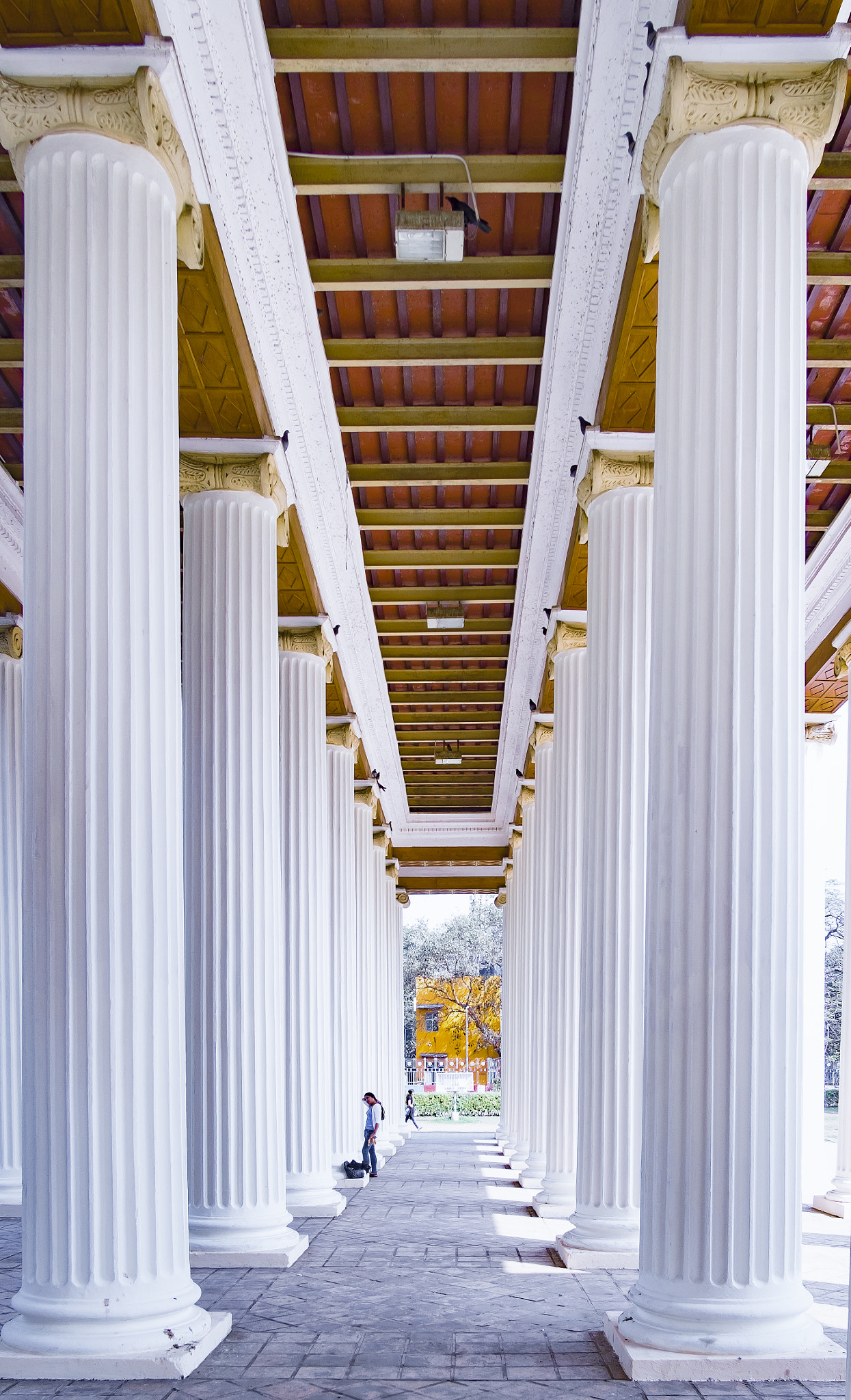 Fujifilm X-Pro1 + Fujifilm XF 18mm F2 R sample photo. James persep monumant- kolkatta photography