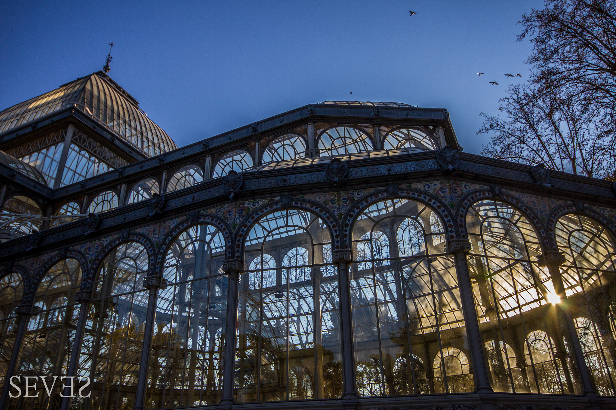 Canon EOS 7D + Sigma 10-20mm F4-5.6 EX DC HSM sample photo. Palace of cristal  photography