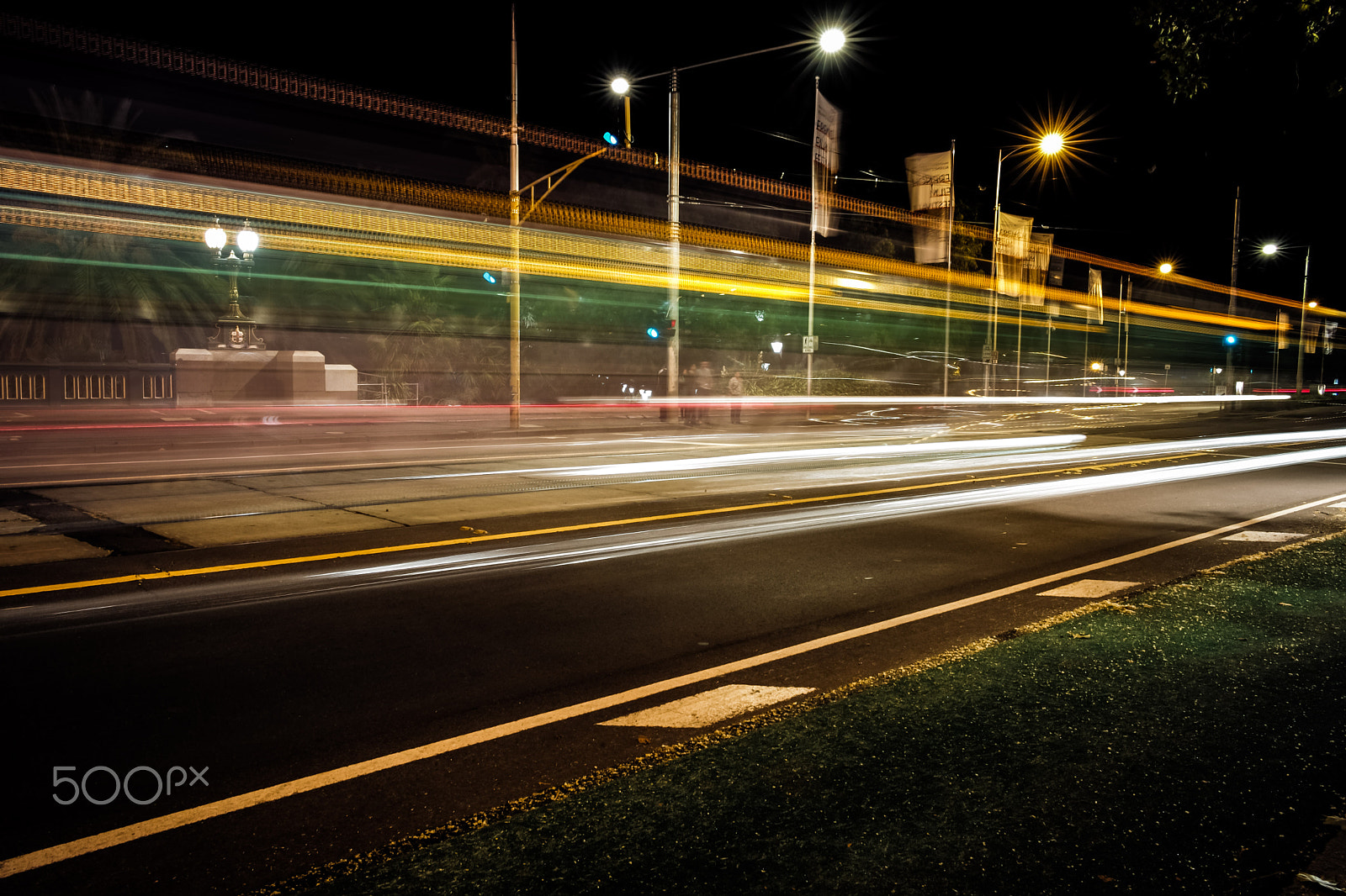 Summilux-M 1:1.4/28 ASPH. sample photo. Night on swanston st. photography