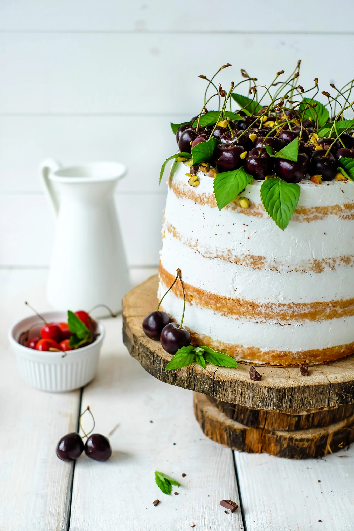 Fujifilm X-E2 + Fujifilm XF 35mm F1.4 R sample photo. Cake photography