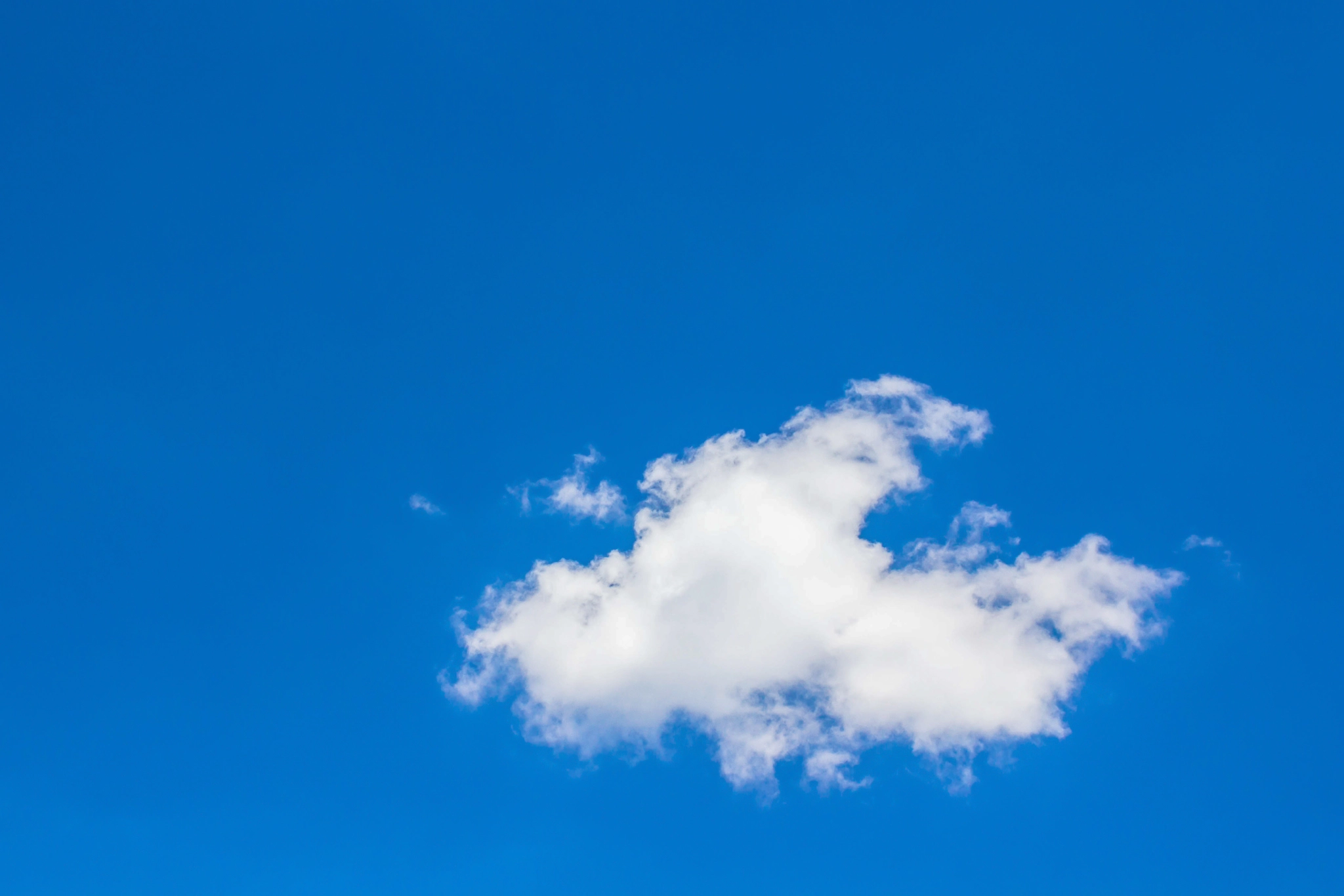Canon EOS 650D (EOS Rebel T4i / EOS Kiss X6i) sample photo. Lonely cloud photography