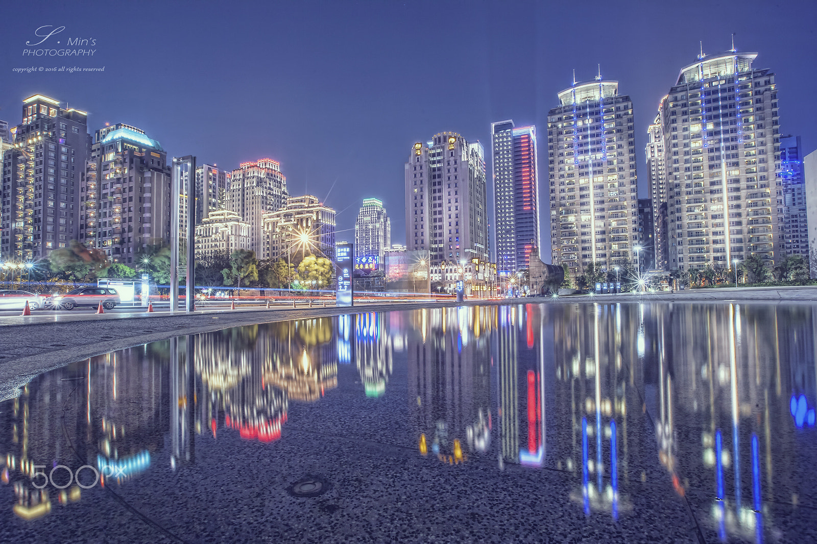 Canon EF 16-35mm F2.8L II USM sample photo. City reflection photography