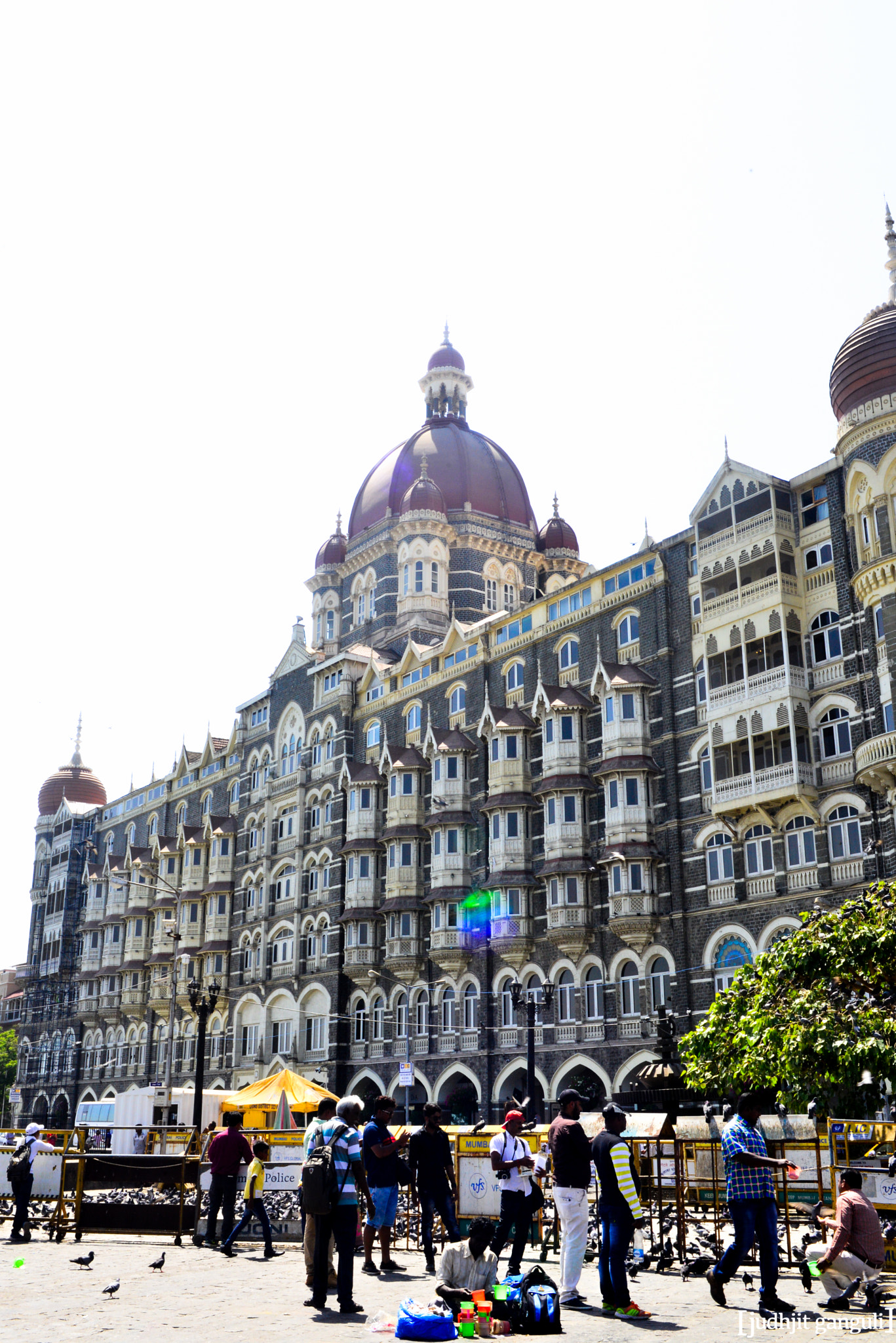 Nikon D610 + Nikon AF Nikkor 35mm F2D sample photo. Taj mahal hotel, mumbai photography