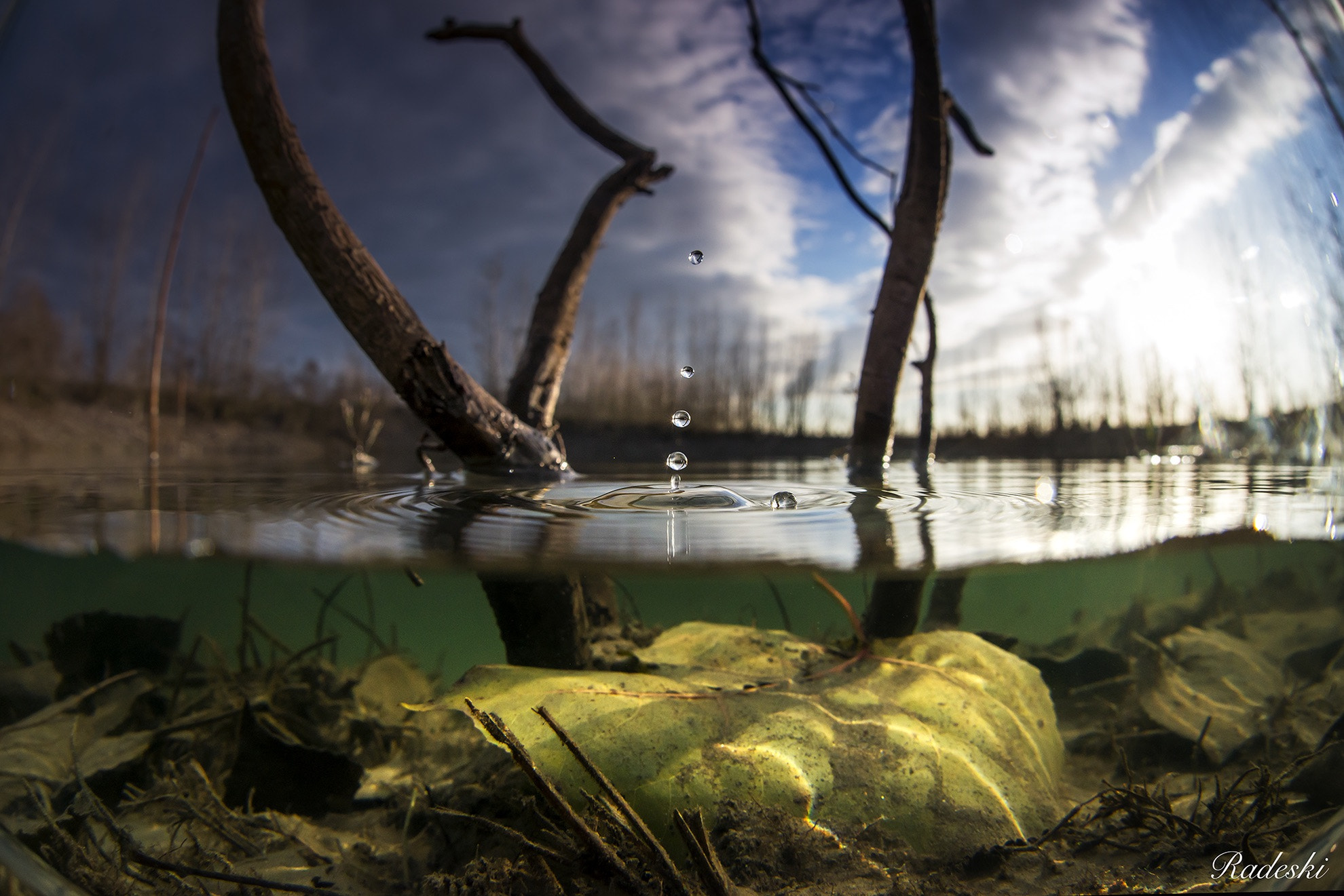 Nikon D800E + Sigma 15mm F2.8 EX DG Diagonal Fisheye sample photo. The first drop of the temporal photography