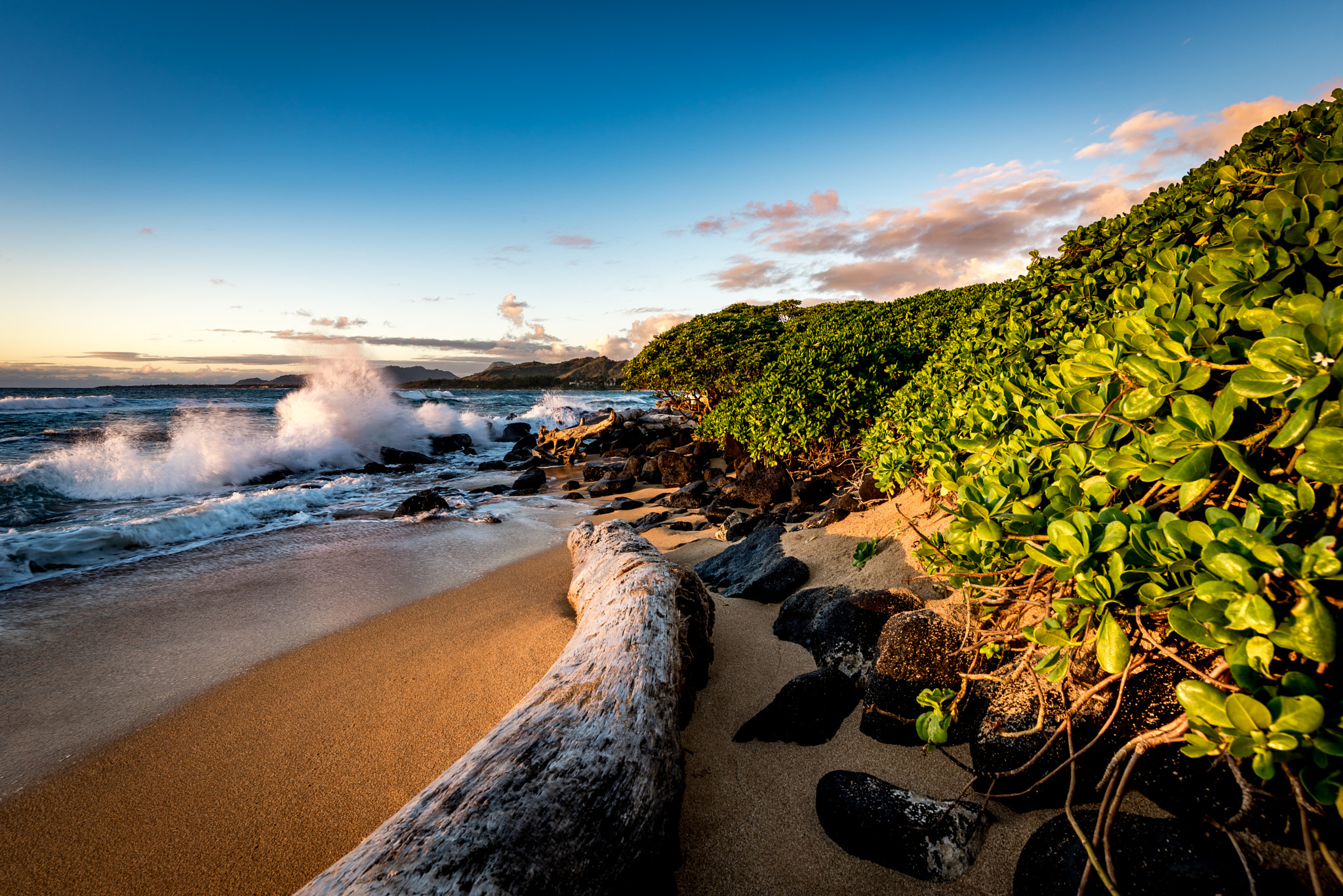 Nikon D750 + Tamron SP 15-30mm F2.8 Di VC USD sample photo. Hawaiian sunrise photography