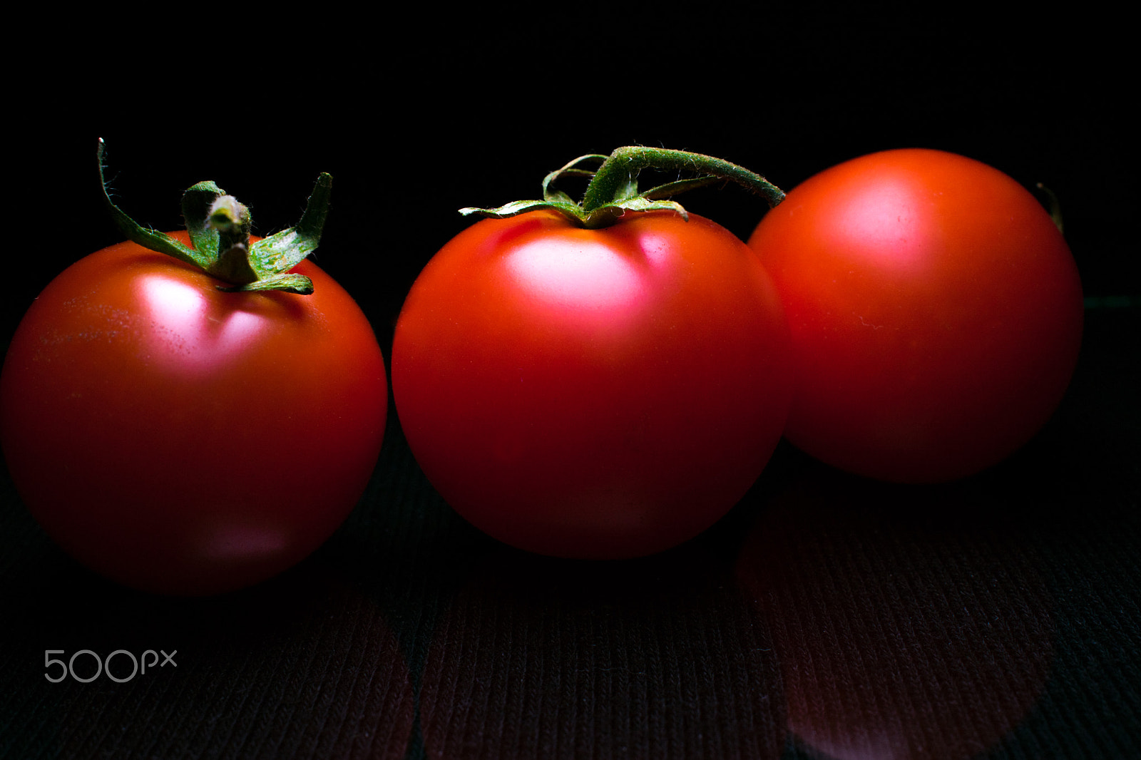 Nikon D3400 sample photo. Cherry tomatoes (tomates cerises) photography